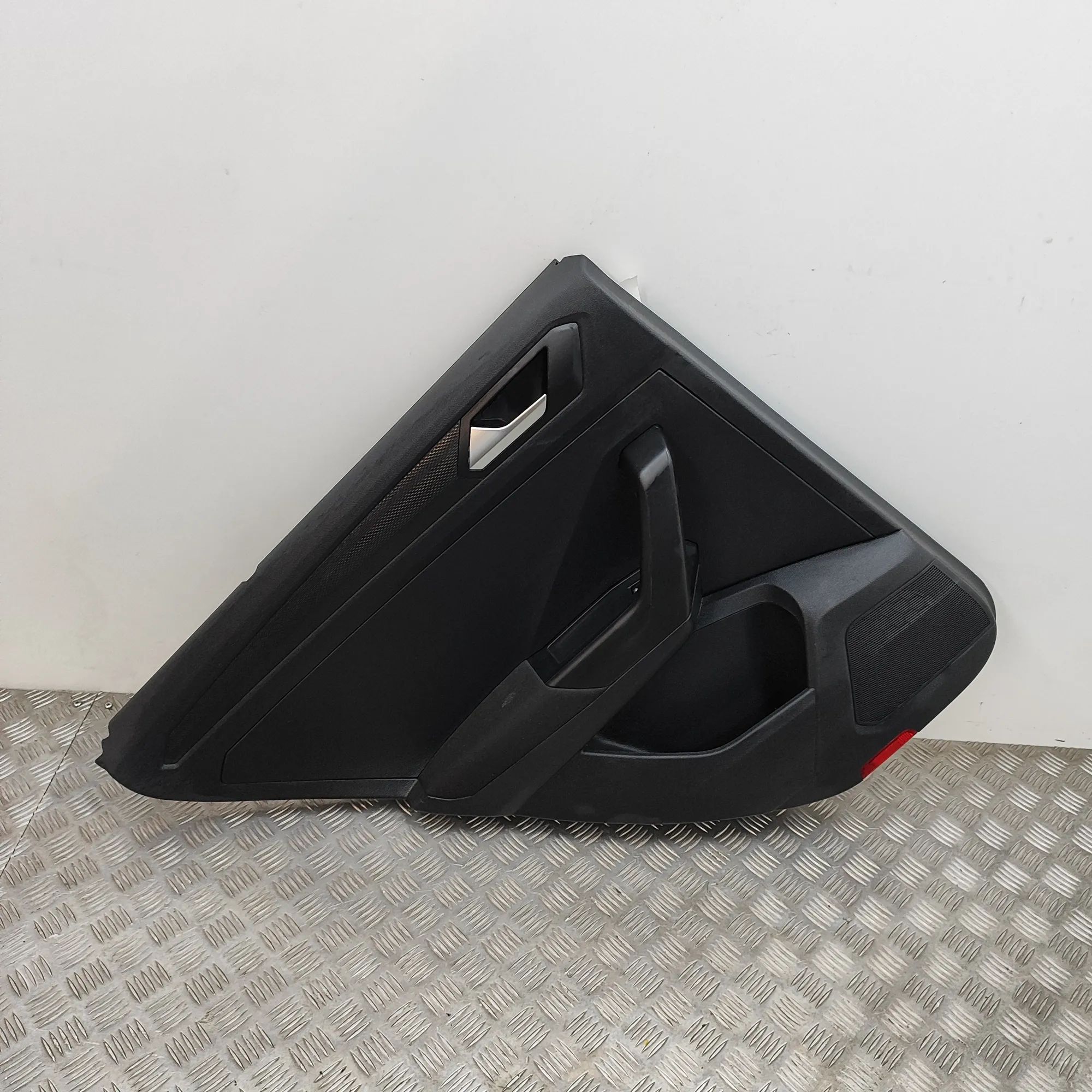 Volkswagen T-Roc Rear Left Door Panel