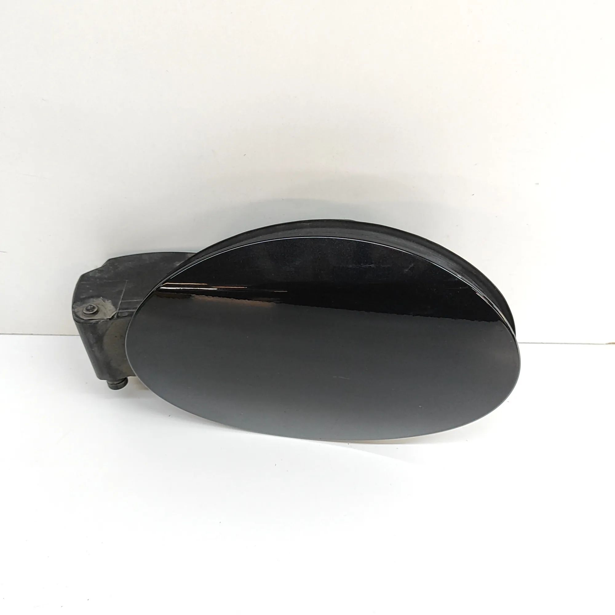 Maserati Ghibli Fuel Tank Flap Cap Fuel Tank Flap Cap — MASERATI GHIBLI (M157) (20...