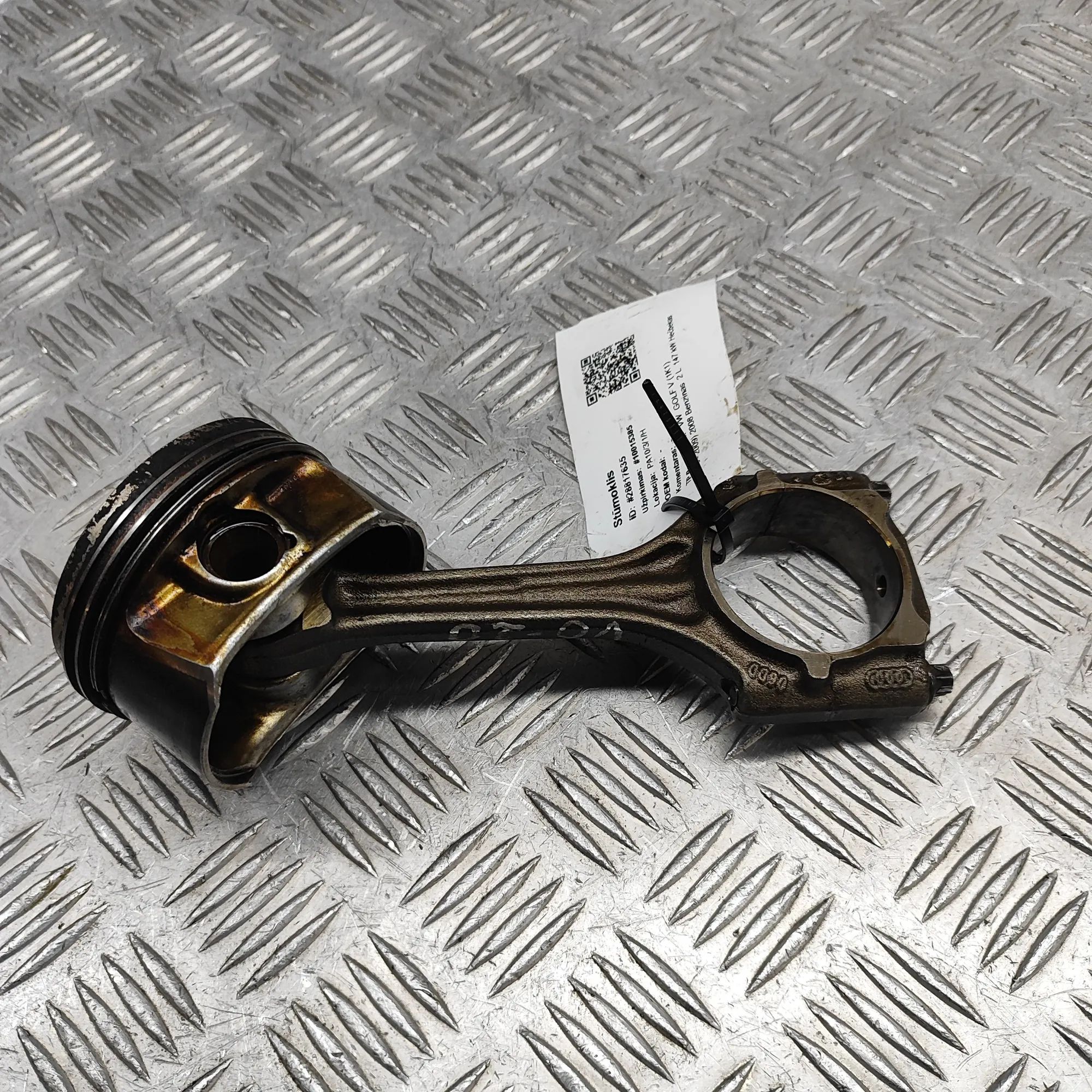 Volkswagen Golf 5 Piston Piston — VW GOLF (V 1K1) (2003-2009) — 05919840...