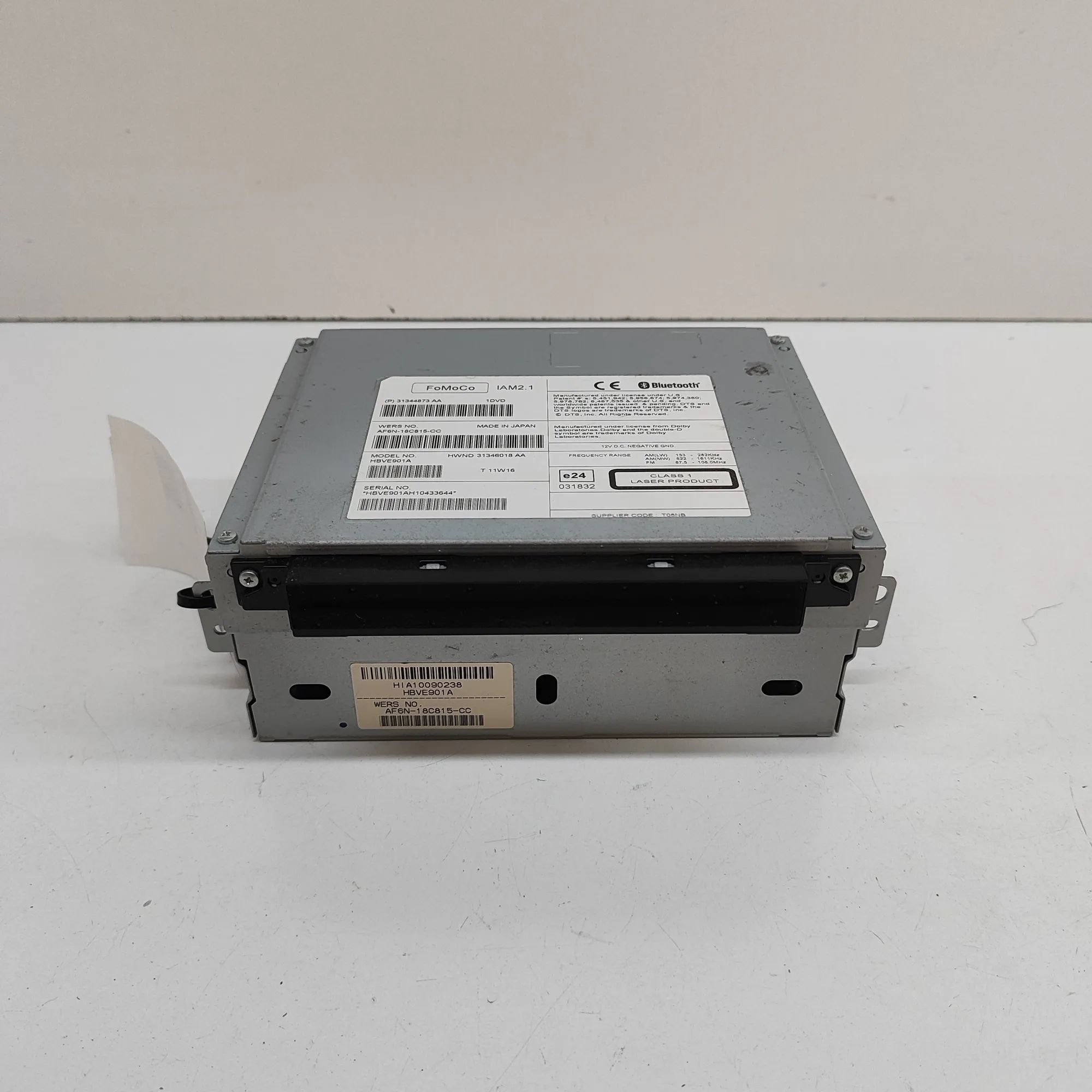 Volvo V60 Radio / CD / navigation head unit Radio / CD / navigation head unit — VOLVO V60 (...