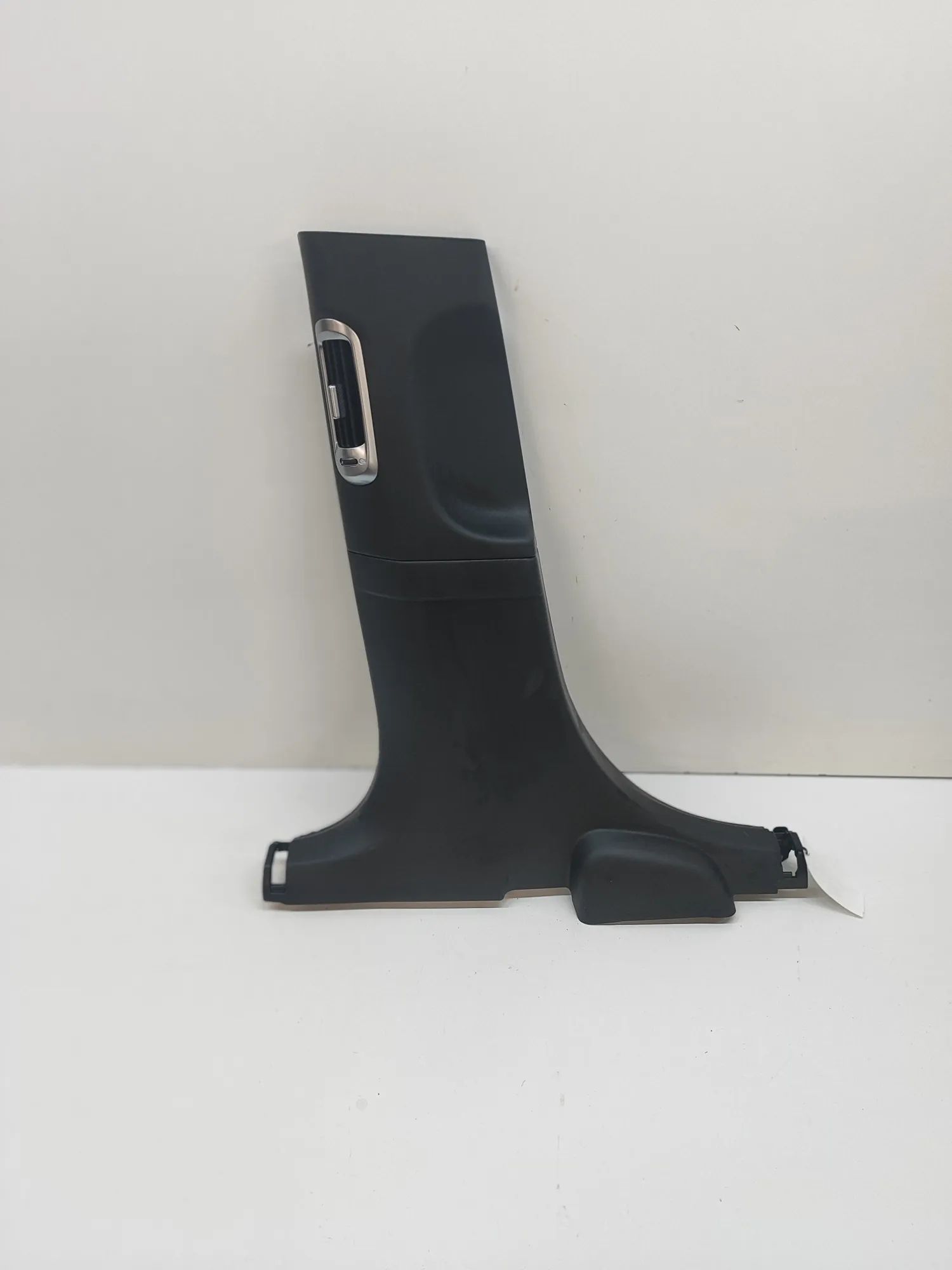 Hyundai Ioniq B-pillar trim — left B-pillar trim — left — HYUNDAI IONIQ (5 NE) (20...