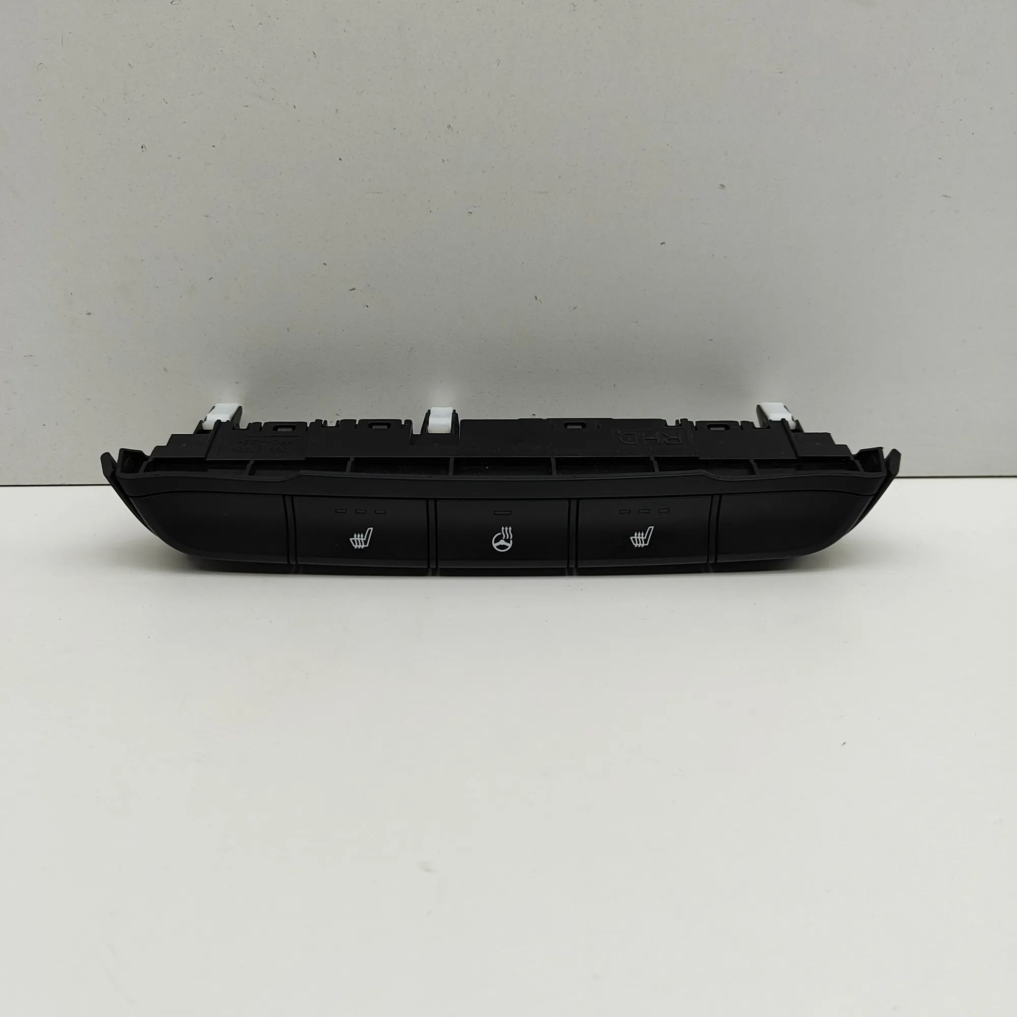 Hyundai Santa Fe Seat heating switch Seat heating switch — HYUNDAI SANTA (FÉ IV TM) ...