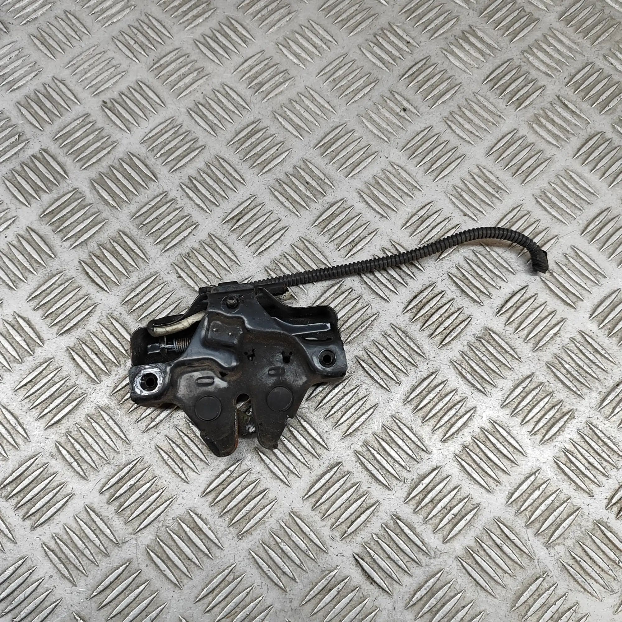 Lexus RX Tailgate Boot Lock Tailgate Boot Lock — LEXUS RX (_L1_) (2008-2015...