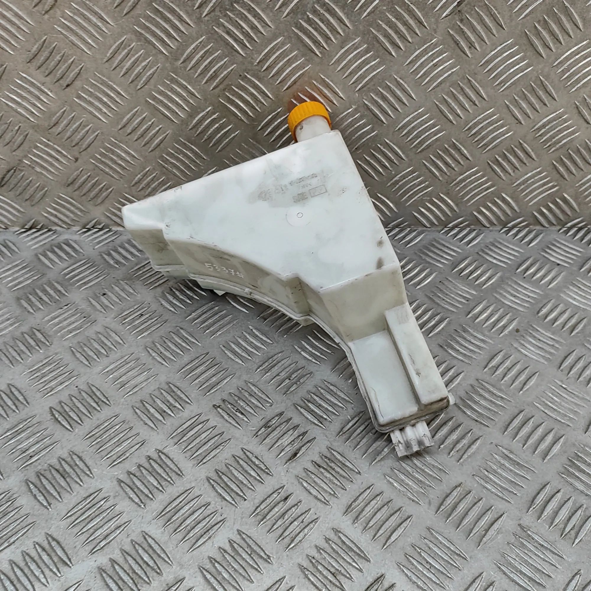 Nissan Juke Expansion Tank