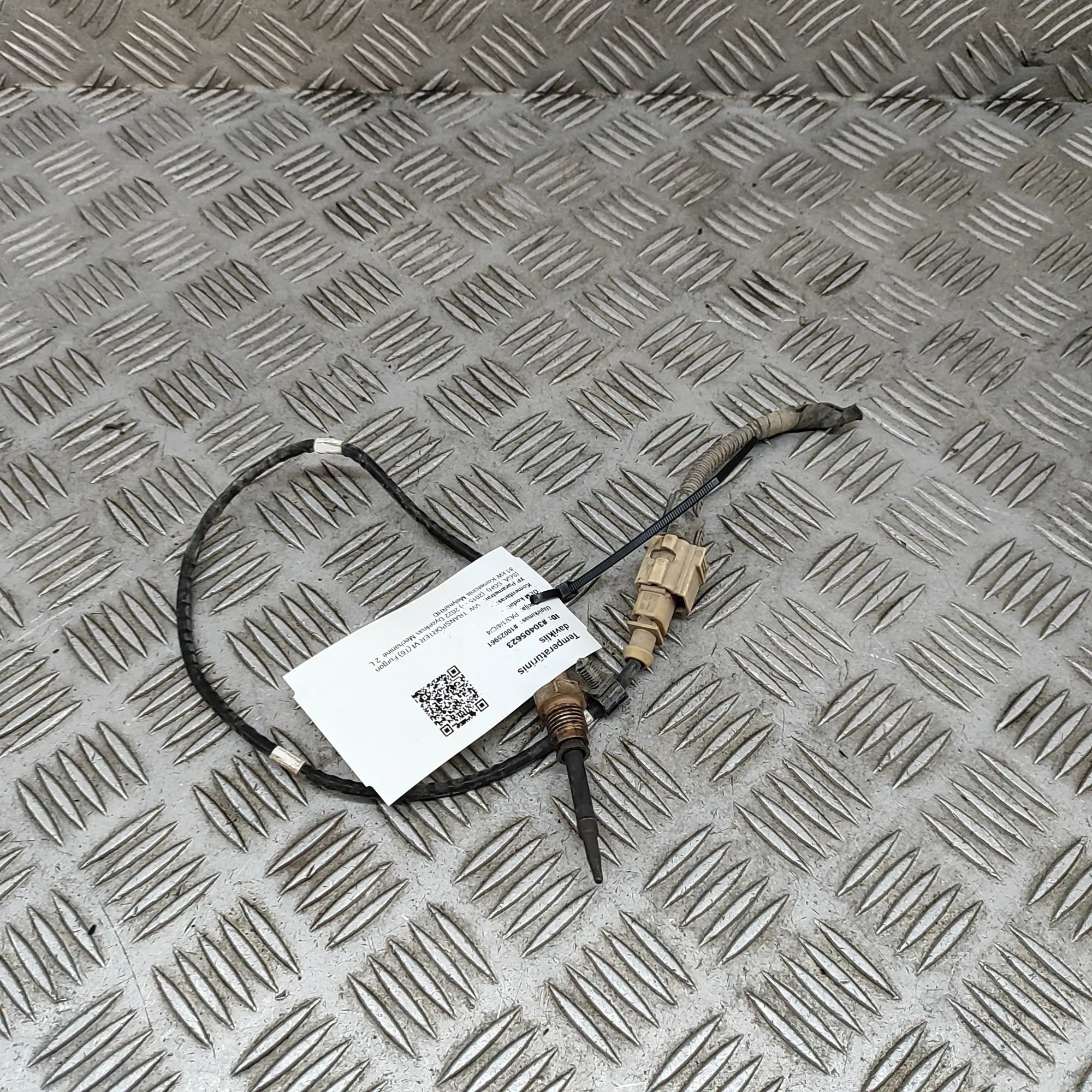 Volkswagen Transporter (T6, Caravelle, Multivan) lämpötila-anturi Temperature Sensor — VW TRANSPORTER (VI T6 Van ...
