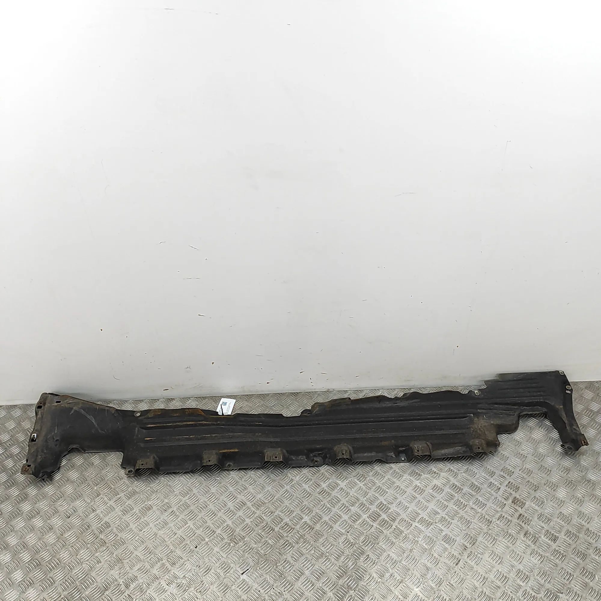 Land Rover Range Rover Sport (L494) Underbody cover — left Underbody cover — left — LAND ROVER RANGE ROVER...