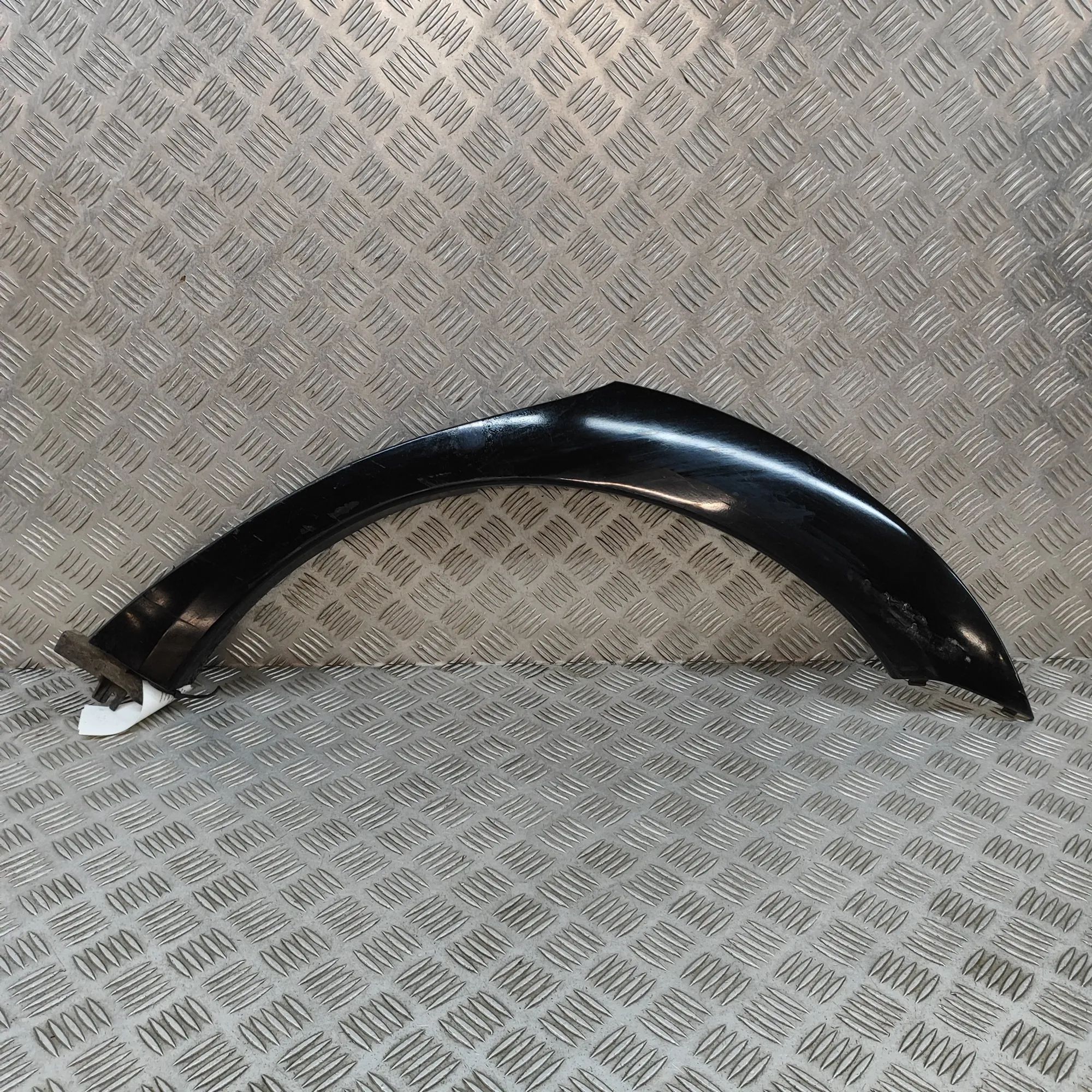 Subaru Outback Wheel arch trim — rear left