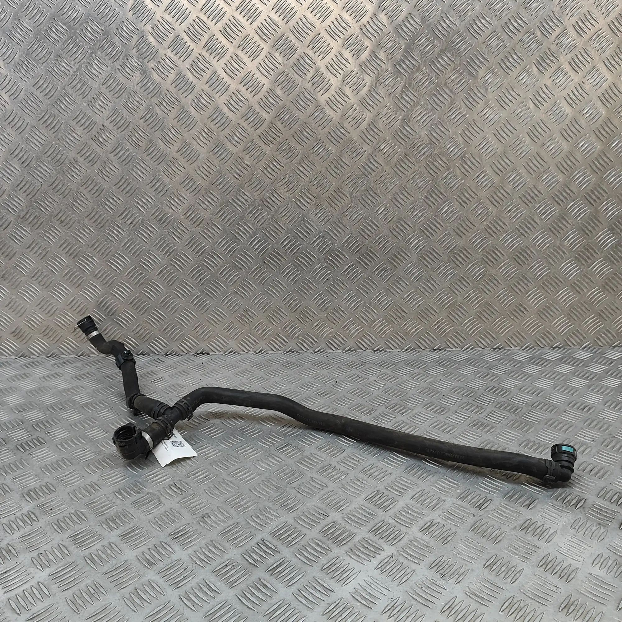 Land Rover Range Rover Velar Coolant hose Coolant hose — LAND ROVER RANGE ROVER VELAR (L5...