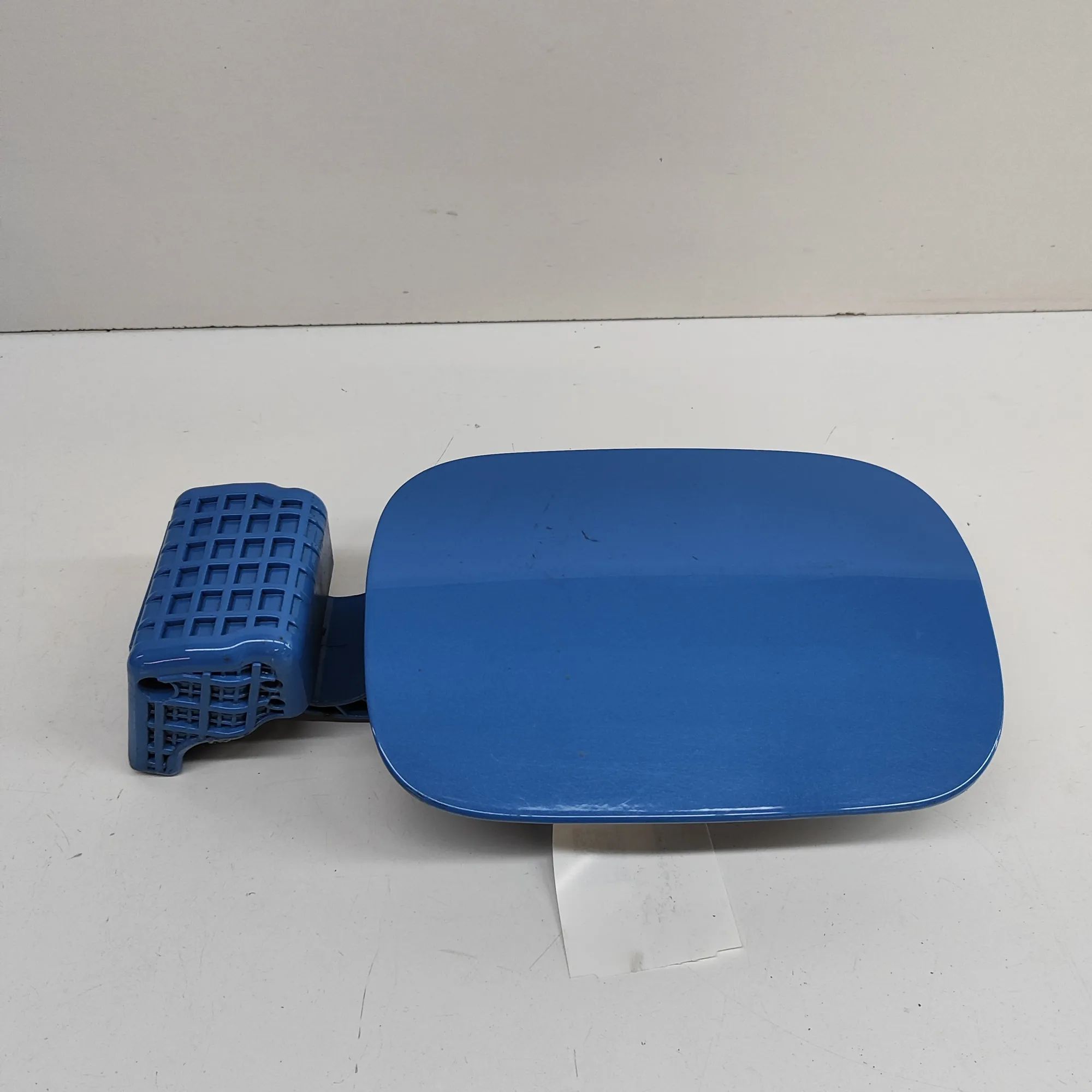 Hyundai Kona Fuel Tank Flap Cap Fuel Tank Flap Cap — HYUNDAI KONA (2017-...) — ...