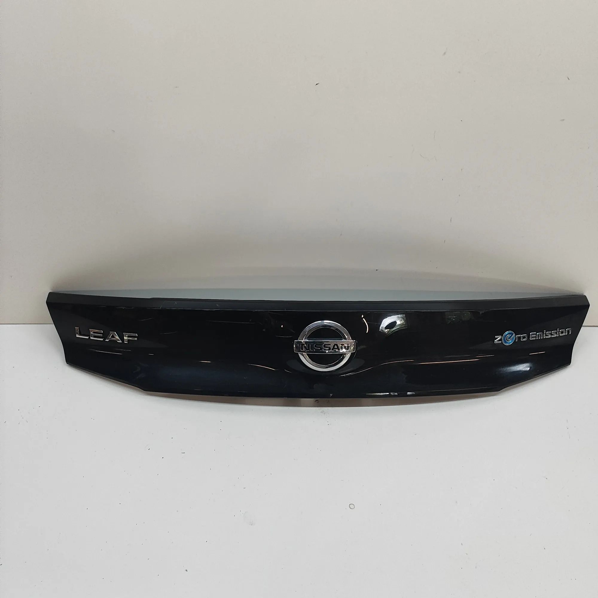 Nissan Leaf Trim Number Plate Light Trim Number Plate Light — NISSAN LEAF (ZE1) (20...