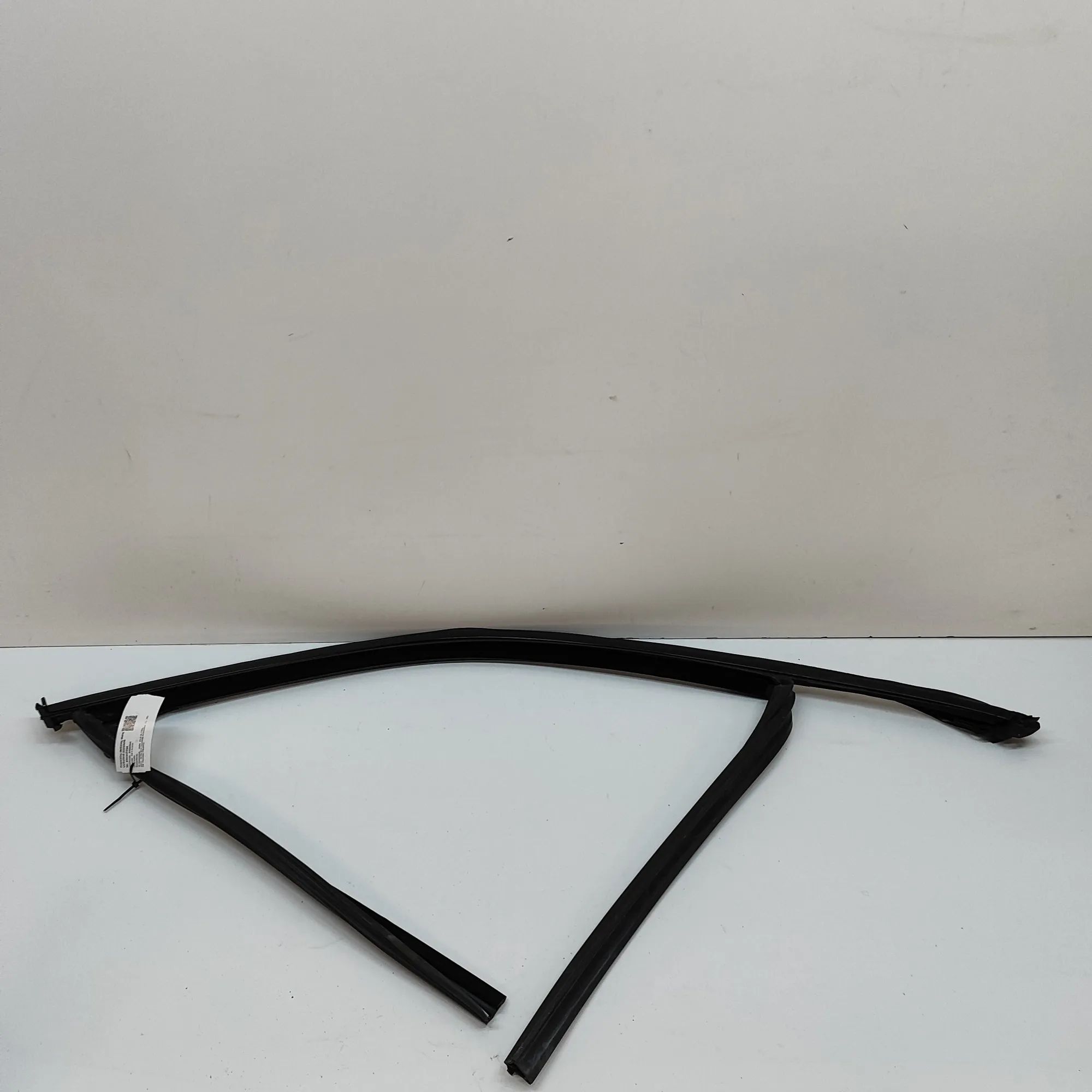 BMW X5 (F15) Upper door trim strip — front right Upper door trim strip — front right — BMW X5 (F...