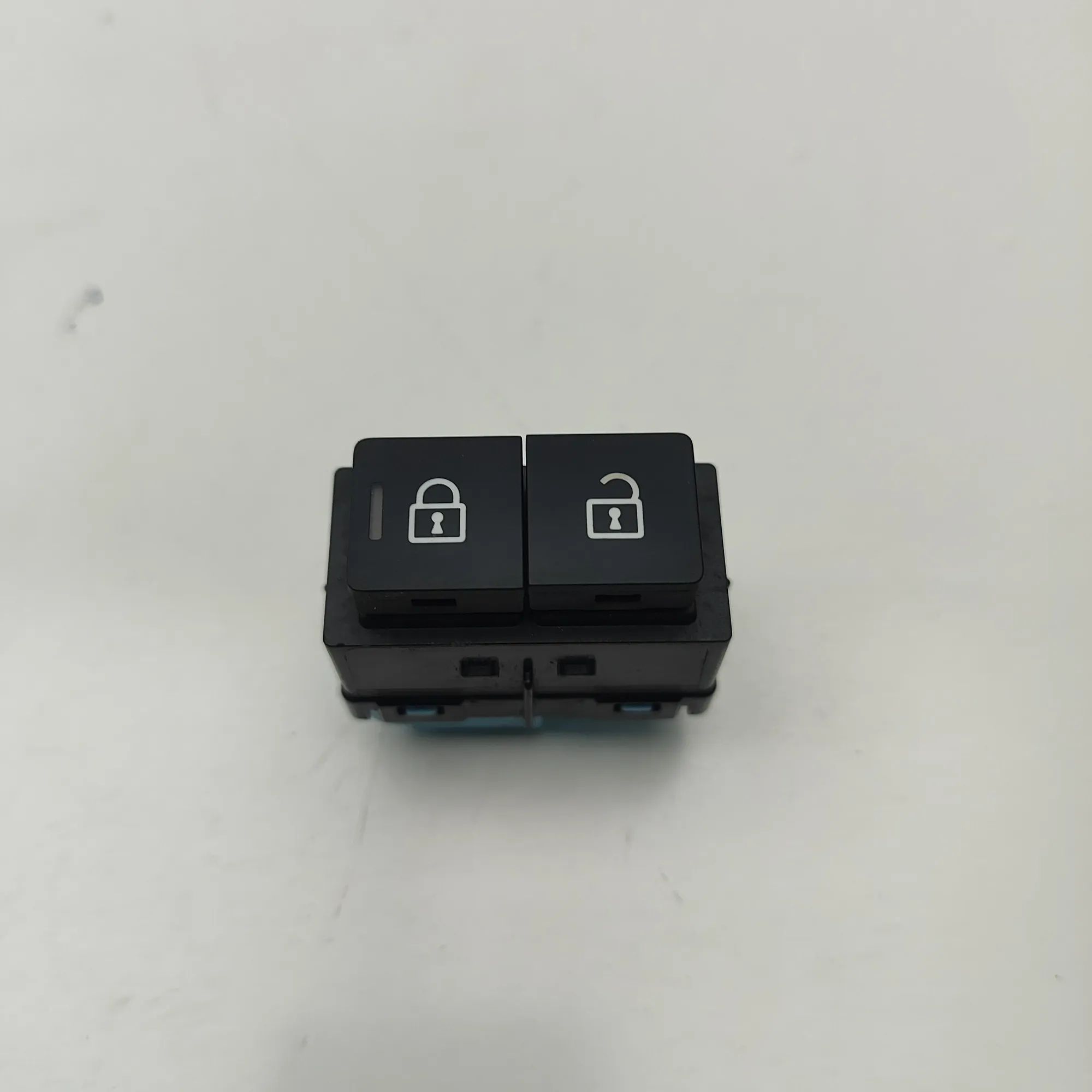 Land Rover Range Rover Sport (L461) Central locking Switch Central Locking Switch — LAND ROVER RANGE ROVER...