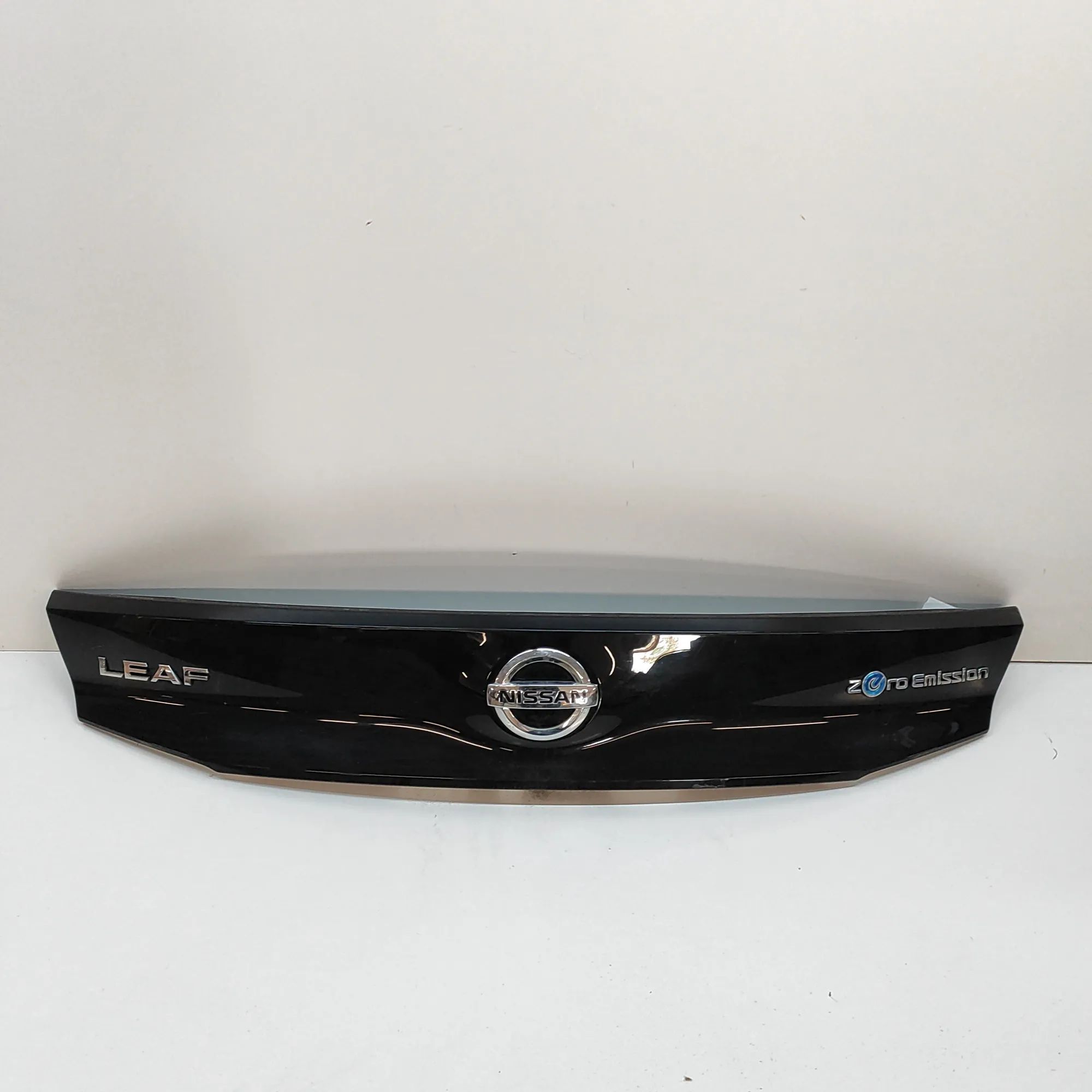 Nissan Leaf Trim Number Plate Light Trim Number Plate Light — NISSAN LEAF (ZE1) (20...