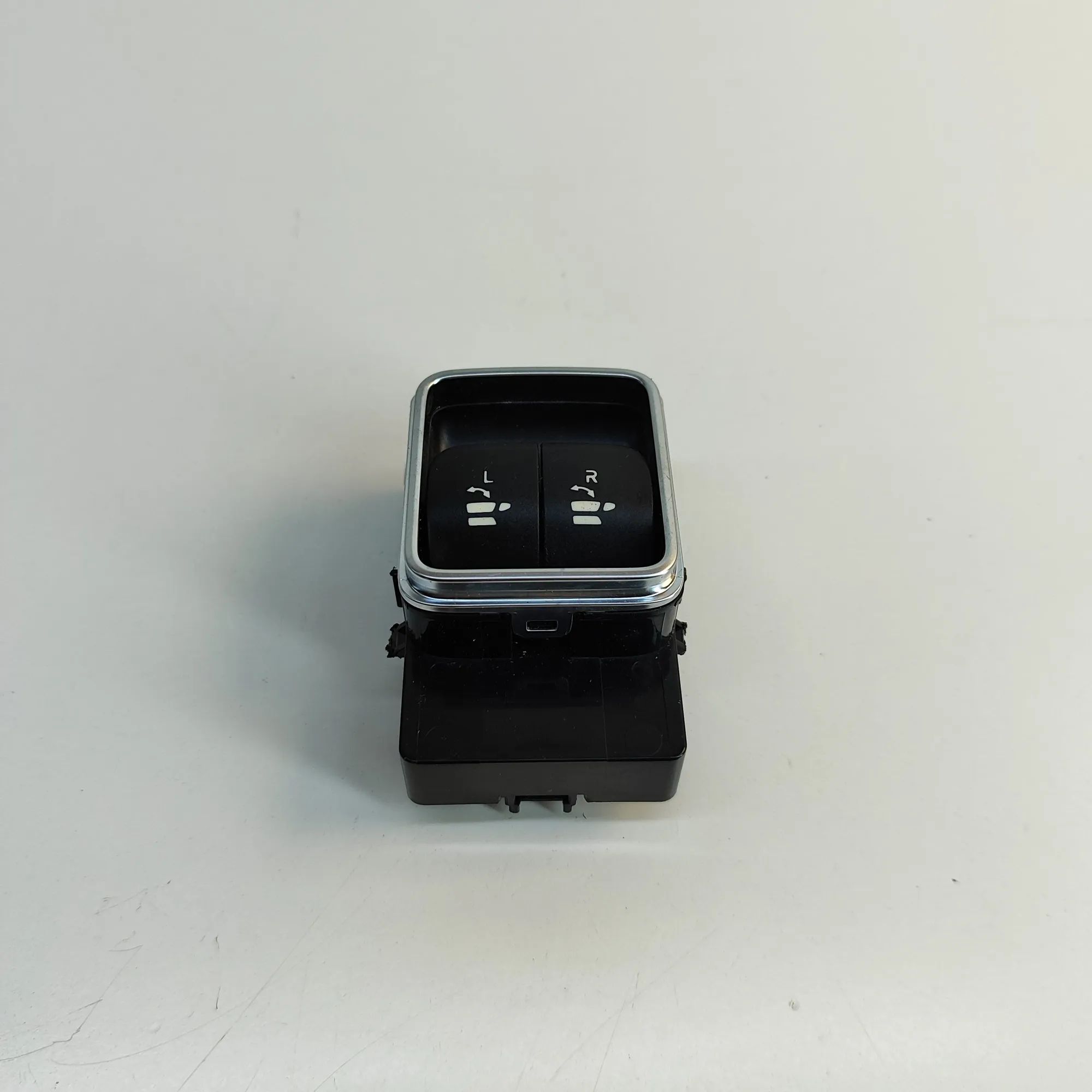 Mercedes-Benz GLS (X167) Button Switch Panel Button Switch Panel — MERCEDES BENZ GLS (X167) ...