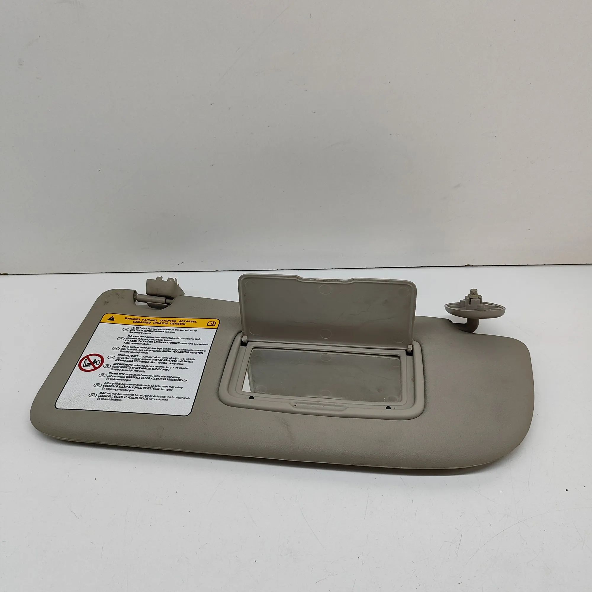 Isuzu D-Max Sun visor — right Sun visor — right — ISUZU D-MAX (II TFR, TFS) (...