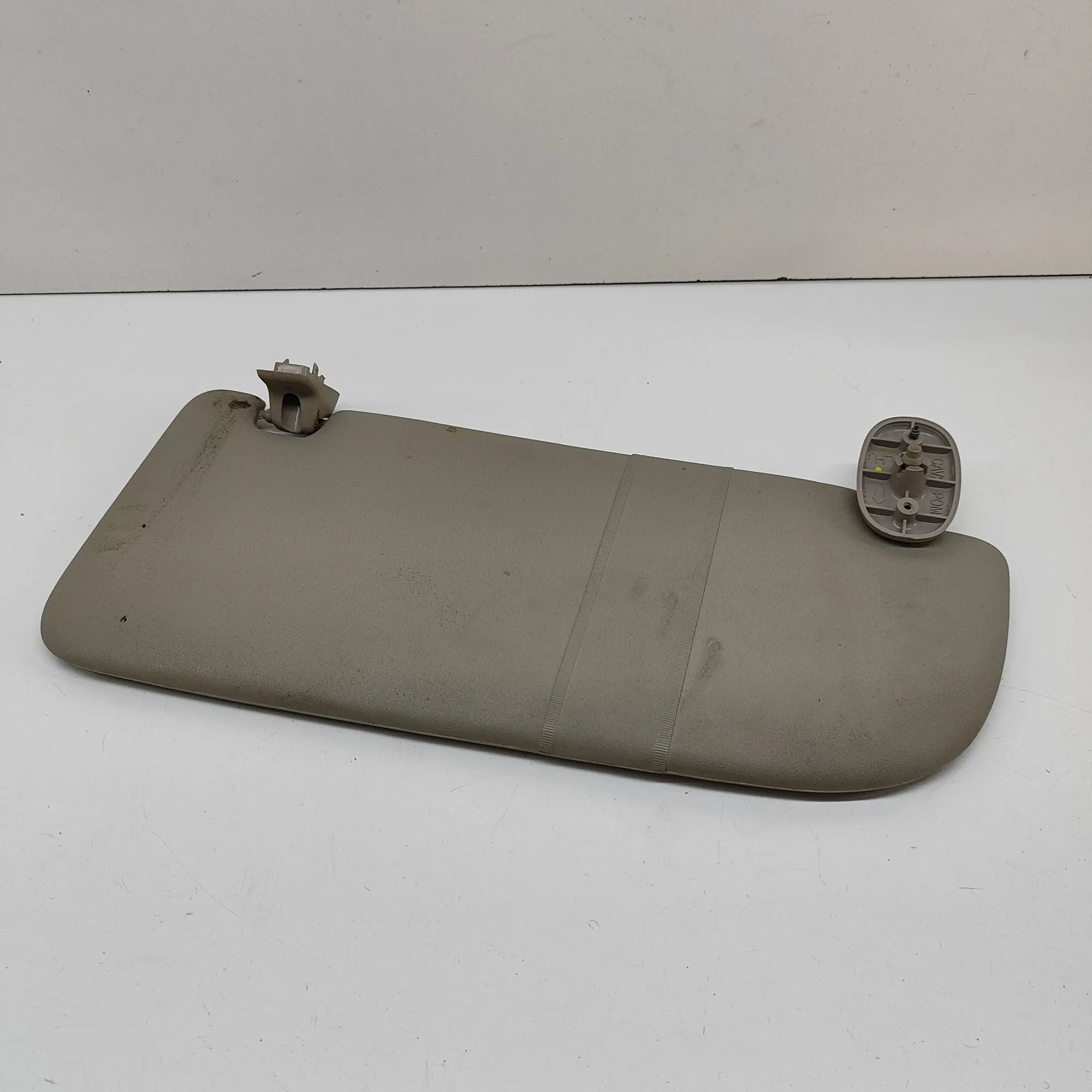 Isuzu D-Max Left Side Sun Visor Left Side Sun Visor — ISUZU D-MAX (II TFR, TFS)...