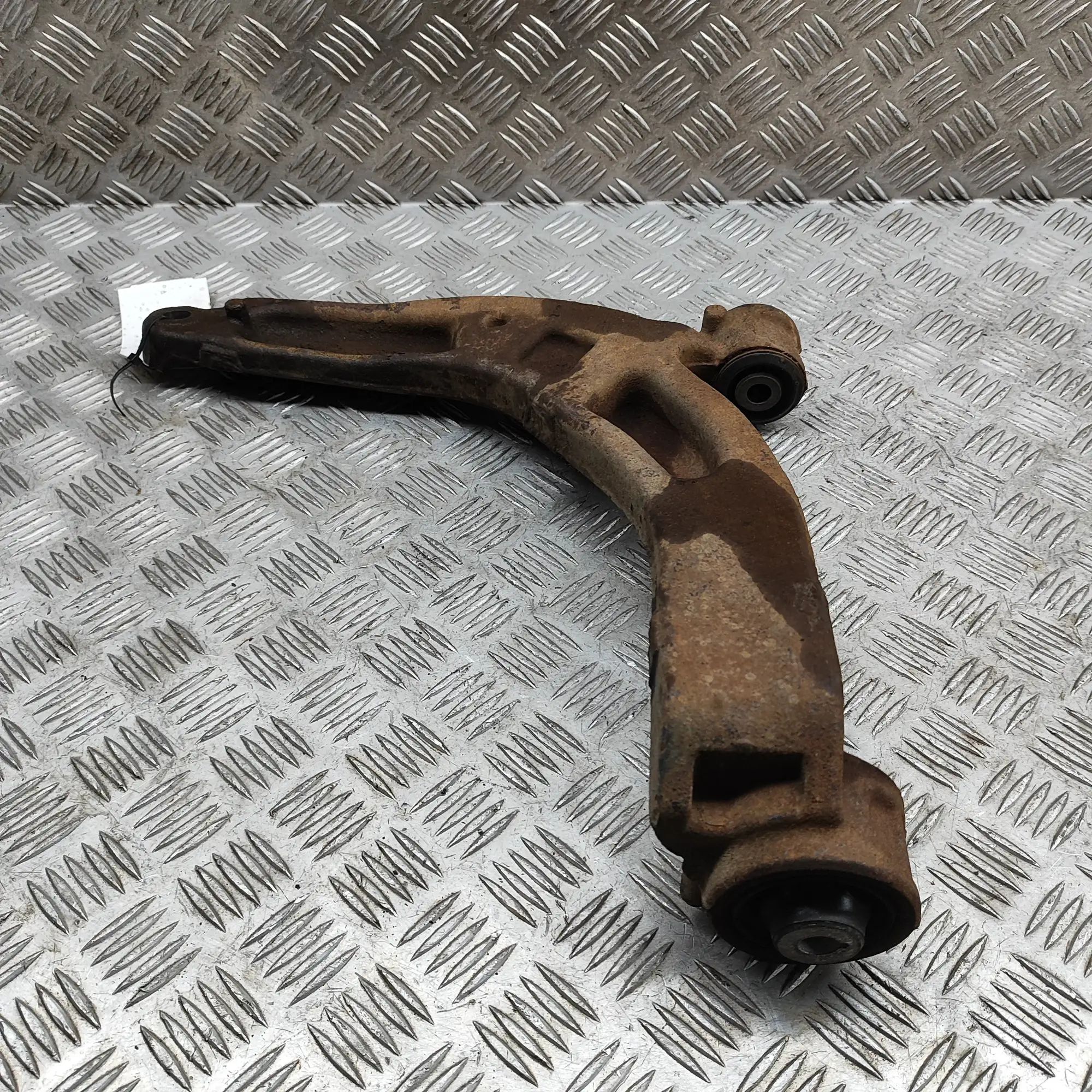 Volkswagen Transporter (T6, Caravelle, Multivan) Front Right Lower Control Arm Front Right Lower Control Arm — VW TRANSPORTER ...