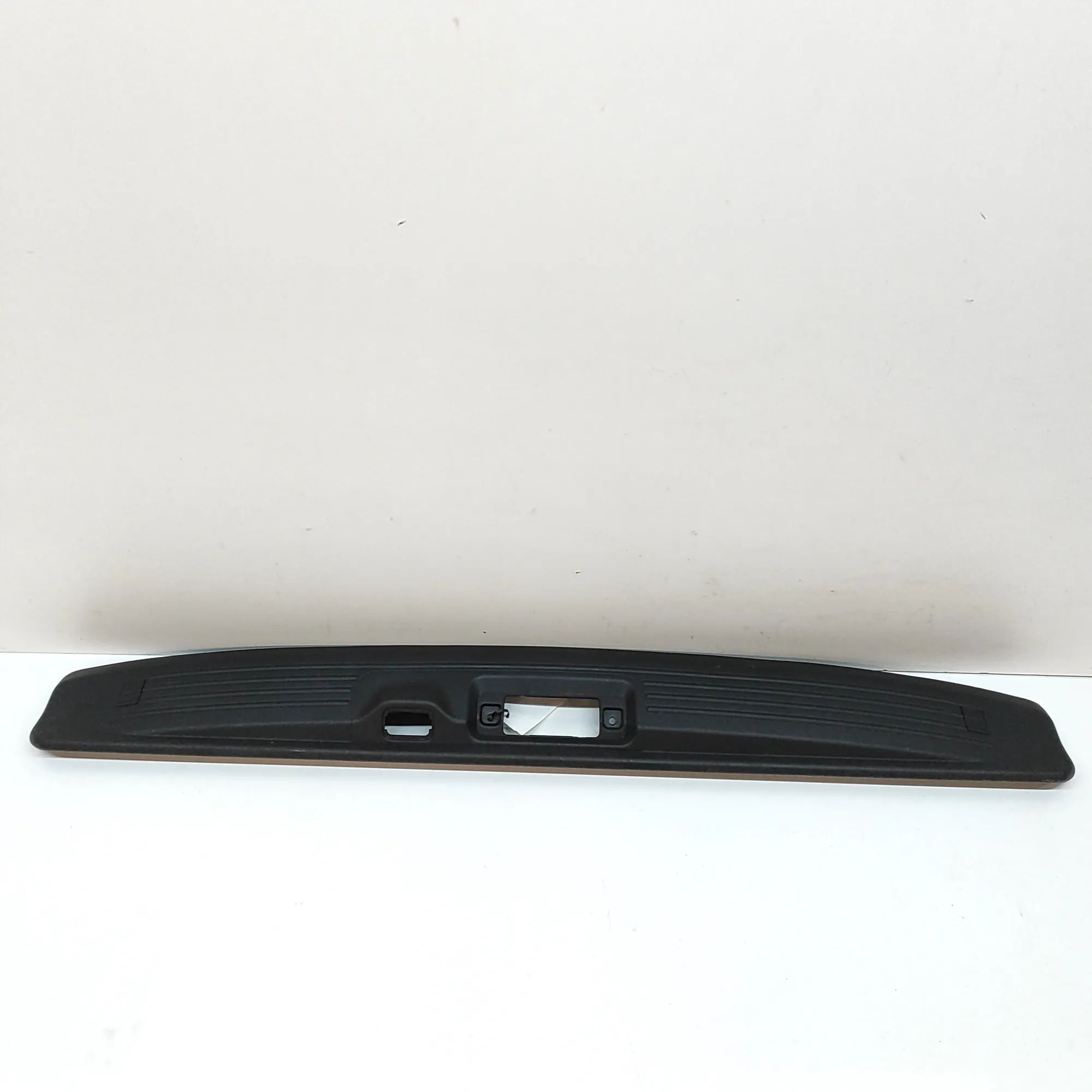 Land Rover Range Rover (L405) Trunk Boot Lock Trim Trunk Boot Lock Trim — LAND ROVER RANGE ROVER (...