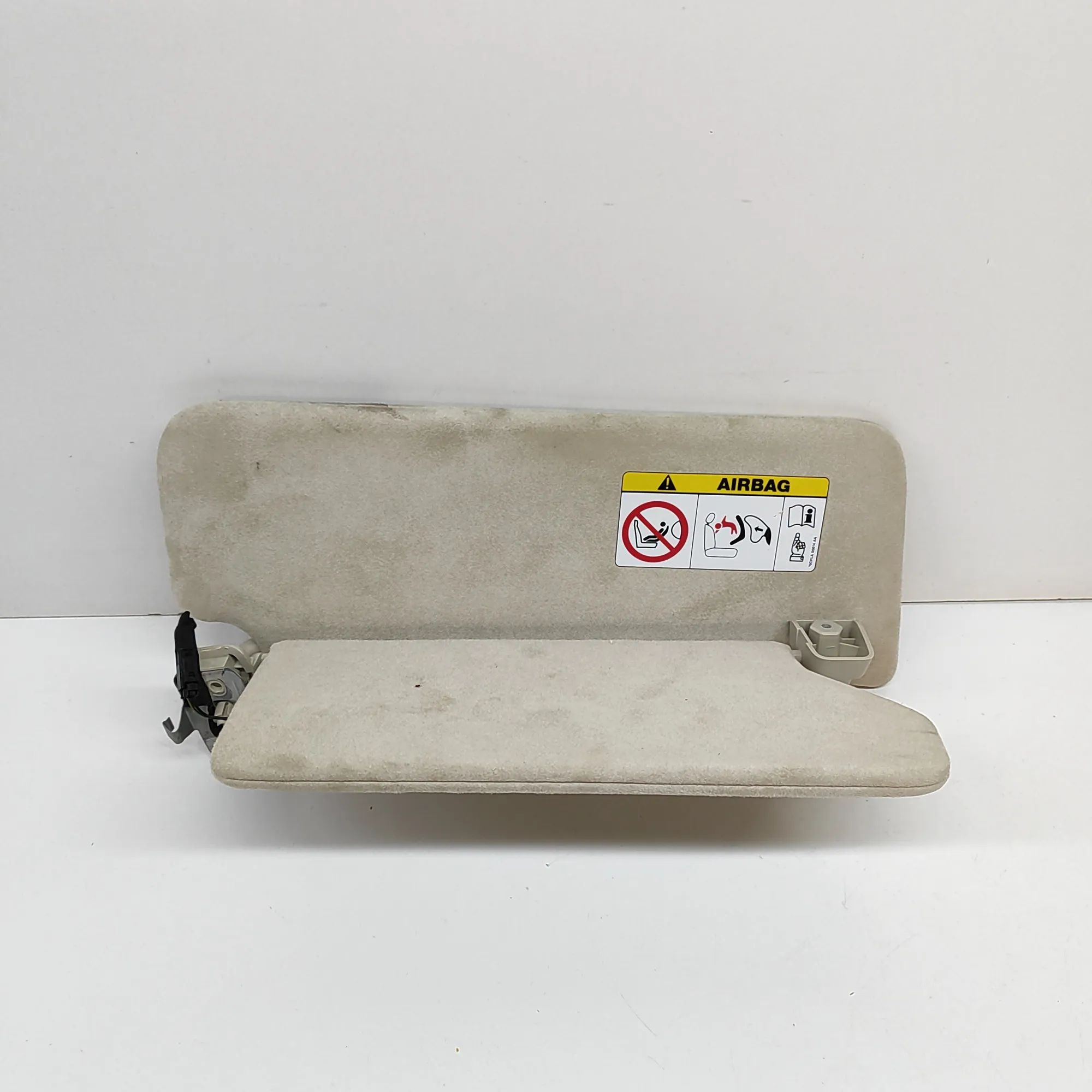 Land Rover Range Rover (L405) Left Side Sun Visor Left Side Sun Visor — LAND ROVER RANGE ROVER (I...