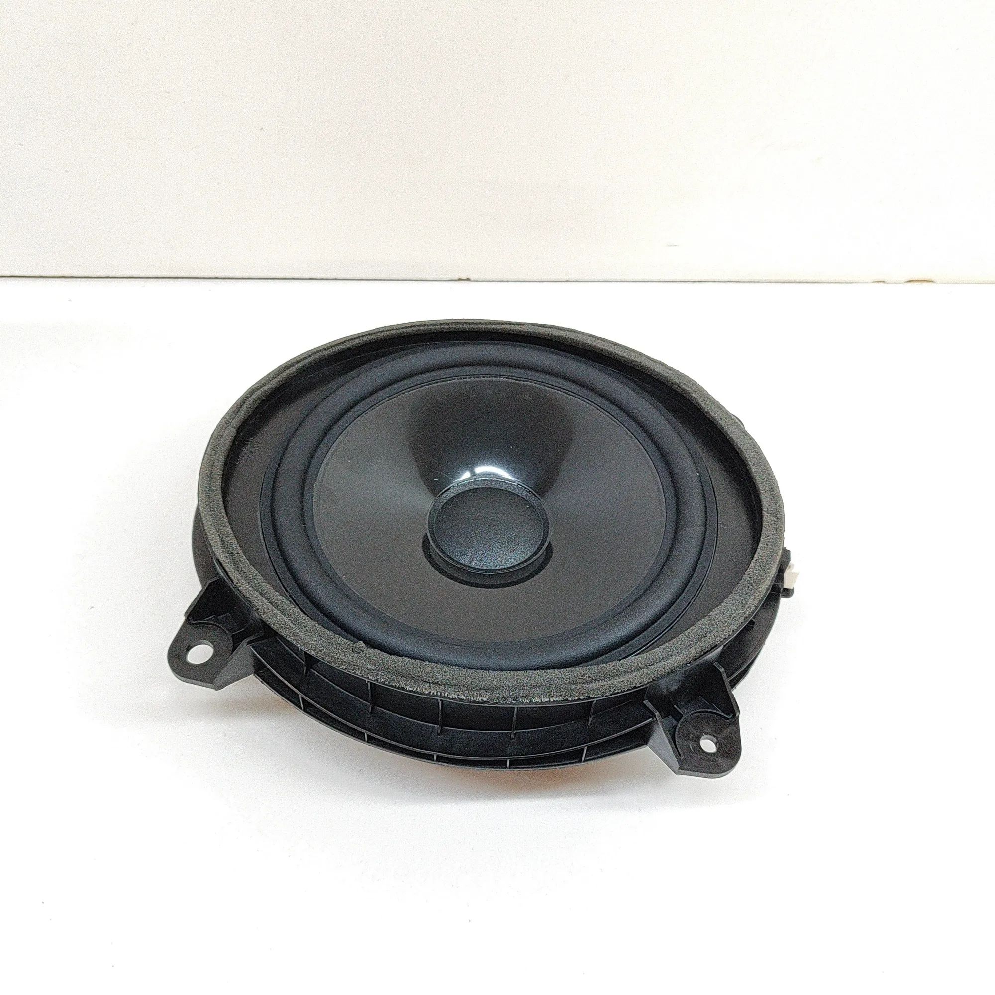 Lexus RX Front Left Door Speaker Front Left Door Speaker — LEXUS RX (_LA1_, _LH1...