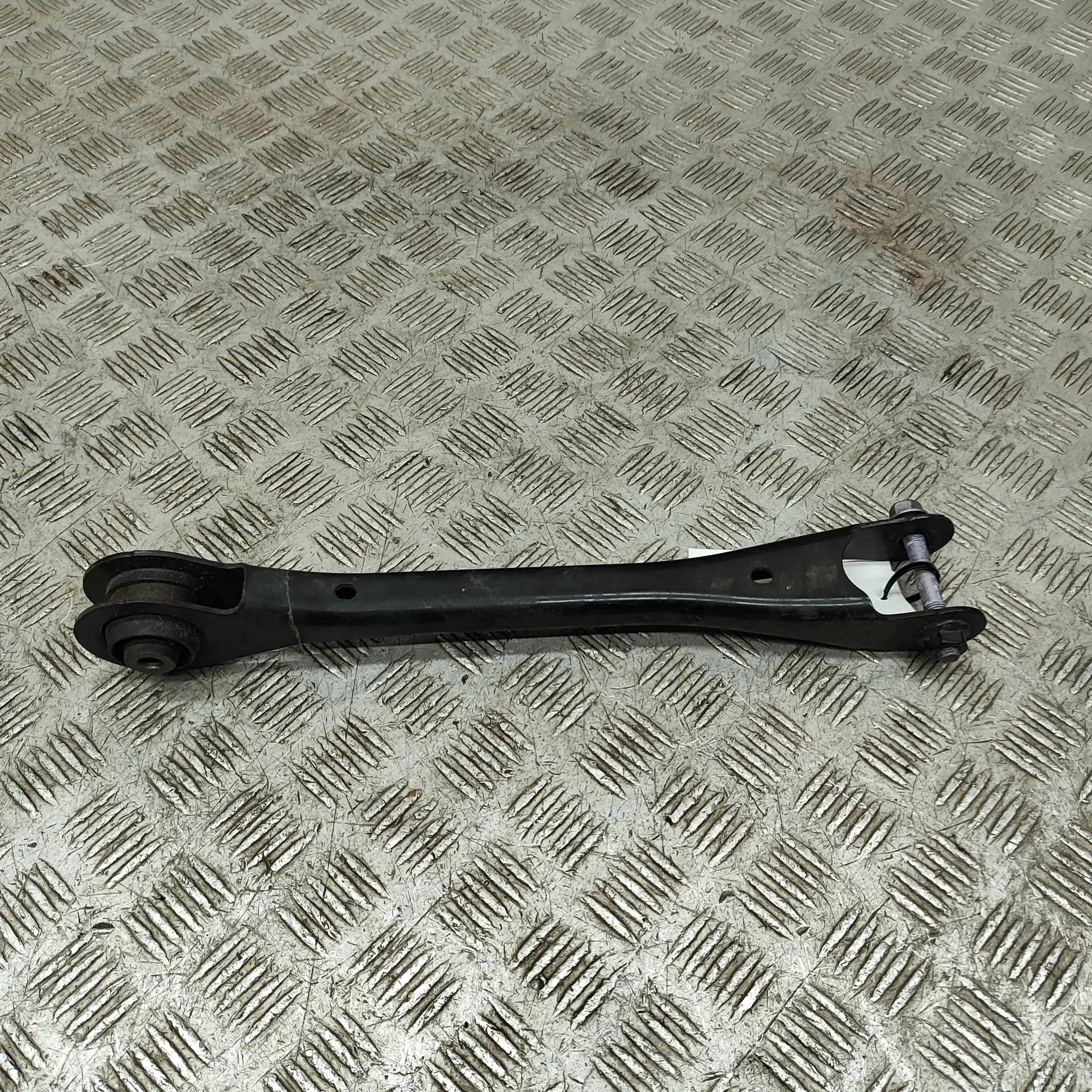 Lexus RX Control arm — rear left Control arm — rear left — LEXUS RX (_LA1_, _LH1...