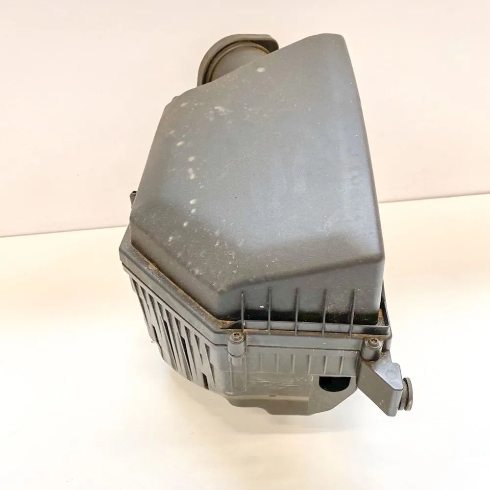Volvo V60 Air filter box  Air Filter Box — VOLVO V60 (2010-2018)

Generat...
