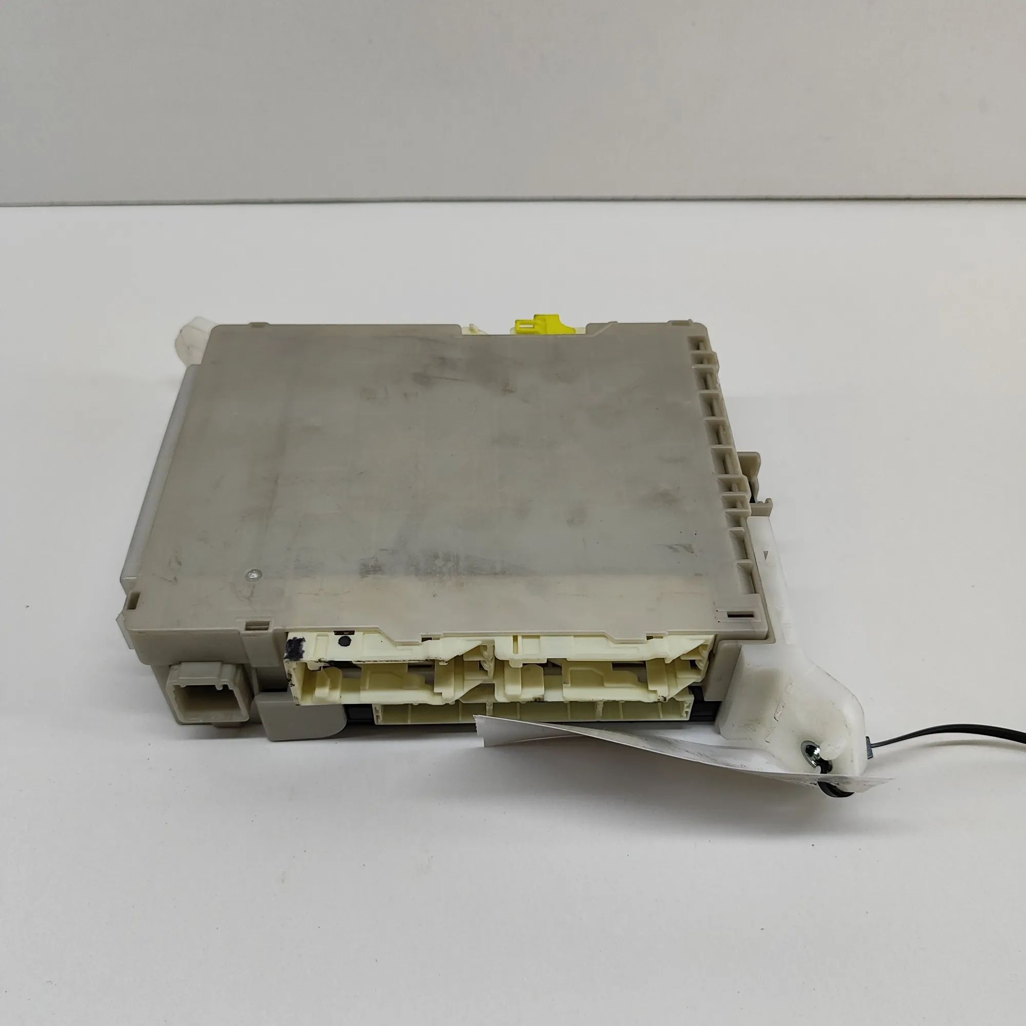 Toyota GT86 Comfort Control Unit Comfort Control Unit — TOYOTA GT (86 Coupe ZN6_...