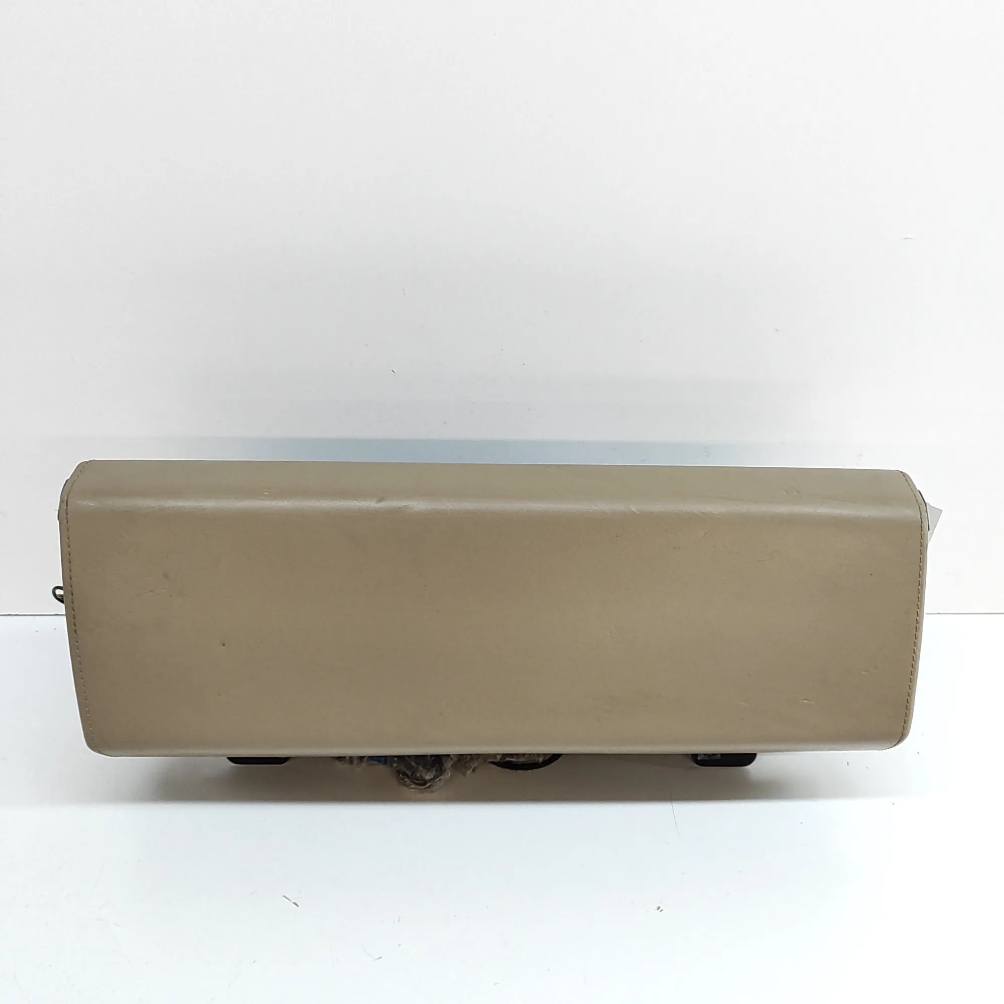 Land Rover Range Rover (L405) Glove Compartment Glove compartment — LAND ROVER RANGE ROVER (IV ...