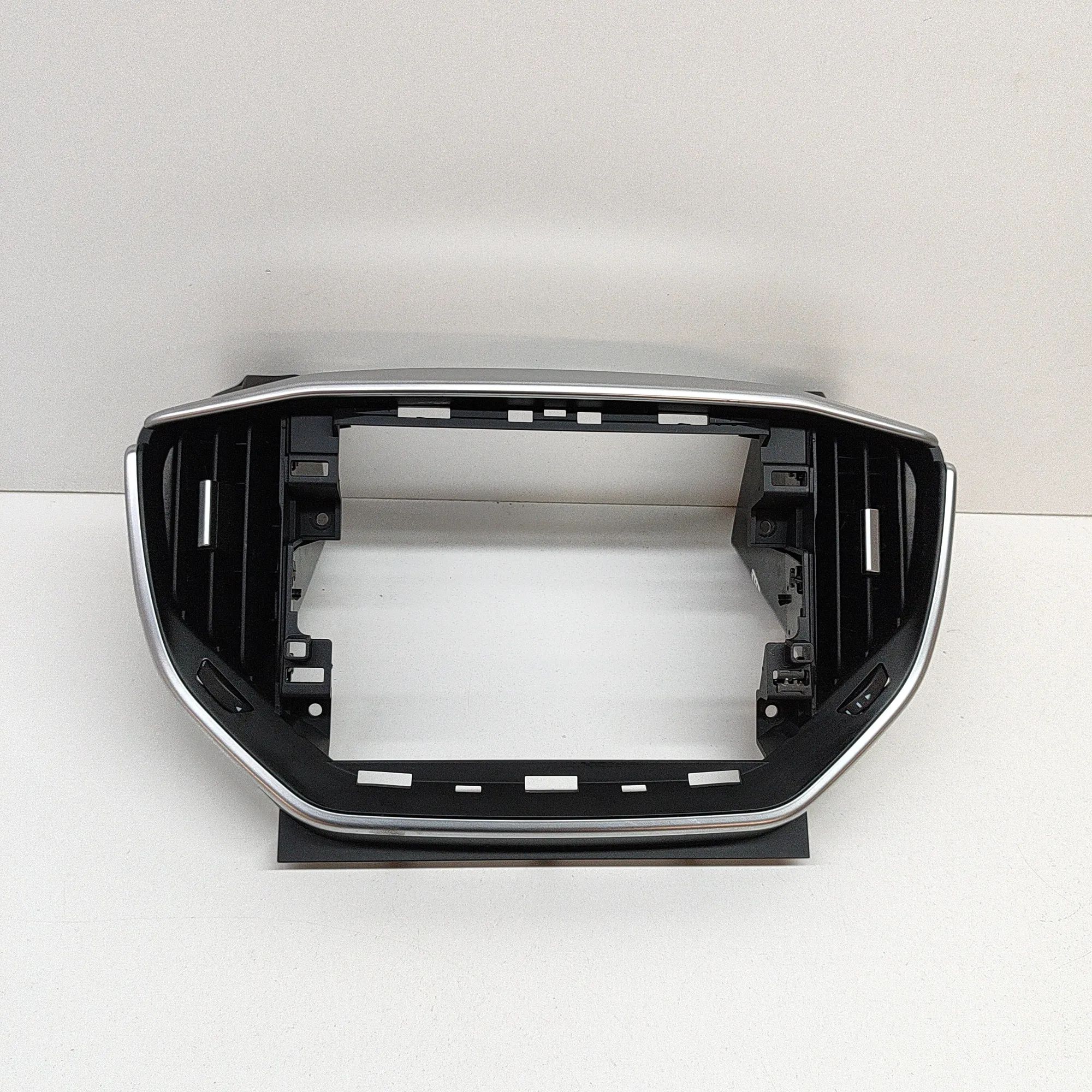 Maserati Ghibli Navigation screen trim Navigation screen trim — MASERATI GHIBLI (M157)...