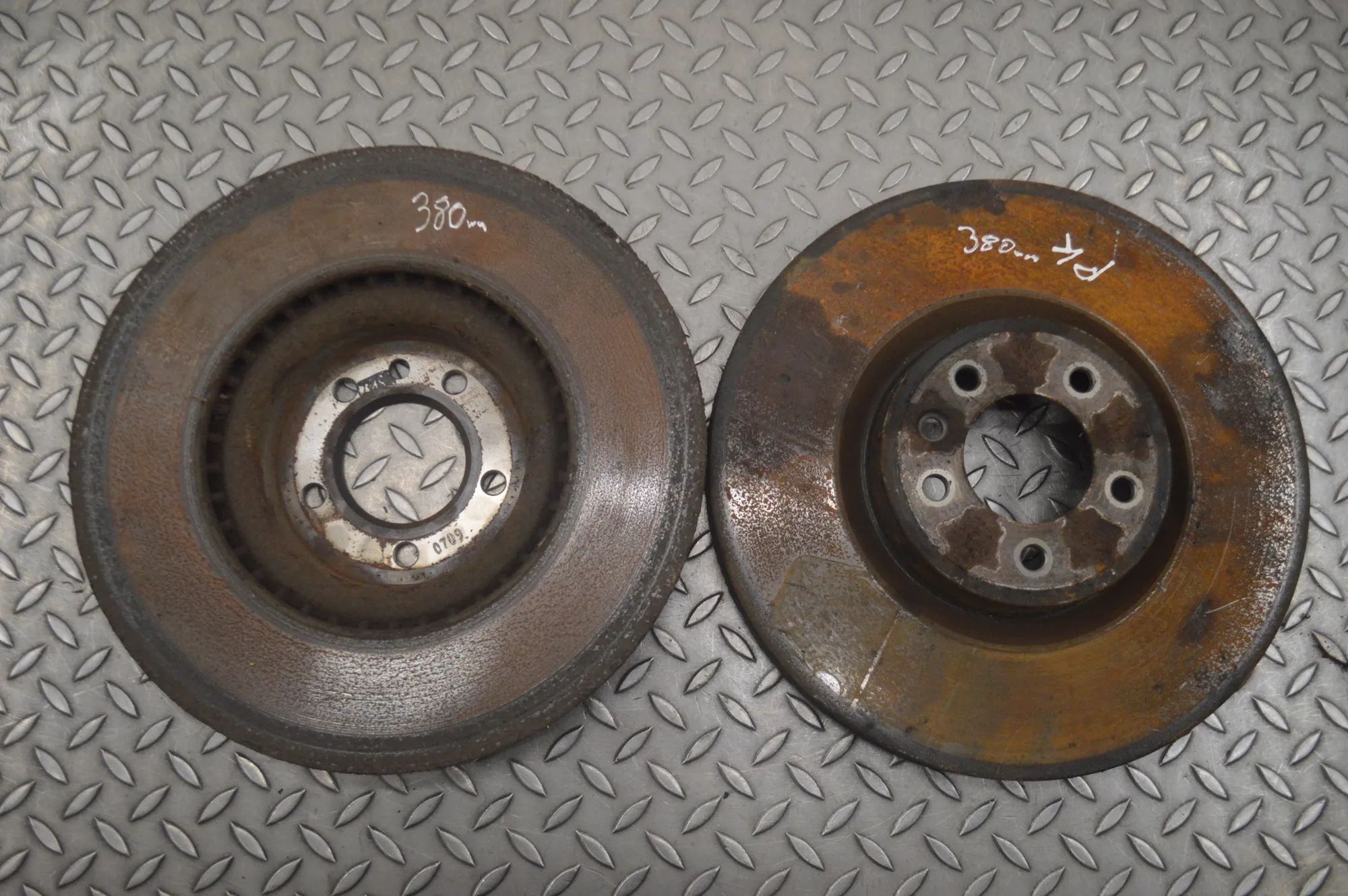 Land Rover Range Rover (L405) Front Brake Disc Kit Front Brake Disc Kit — LAND ROVER RANGE ROVER (...