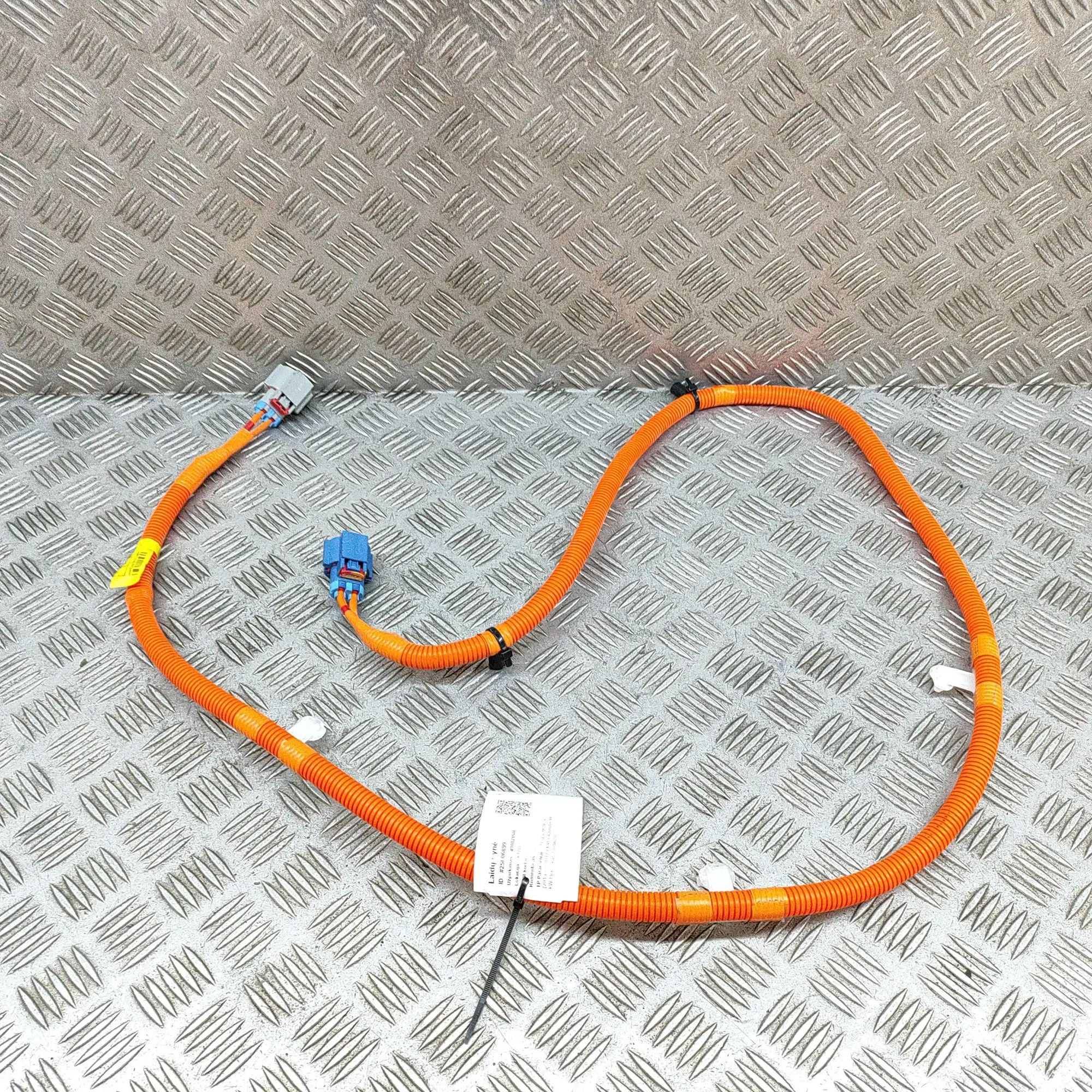 Tesla Model X Wiring harness Wiring harness — TESLA MODEL X (2013-...) — 104...