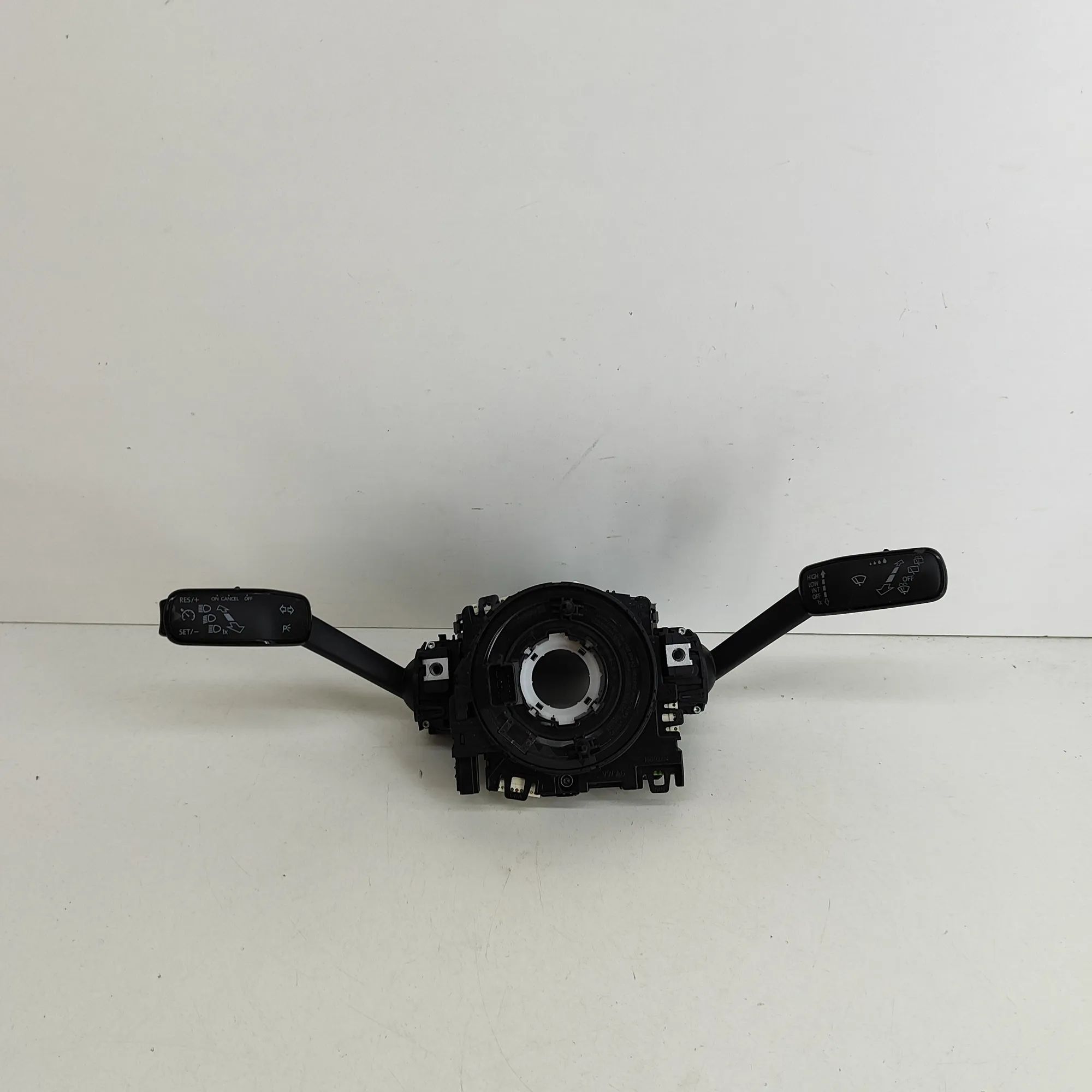 Seat Leon Indicator Wiper Stalk Switch Indicator Wiper Stalk Switch — SEAT LEON (5F1) ...