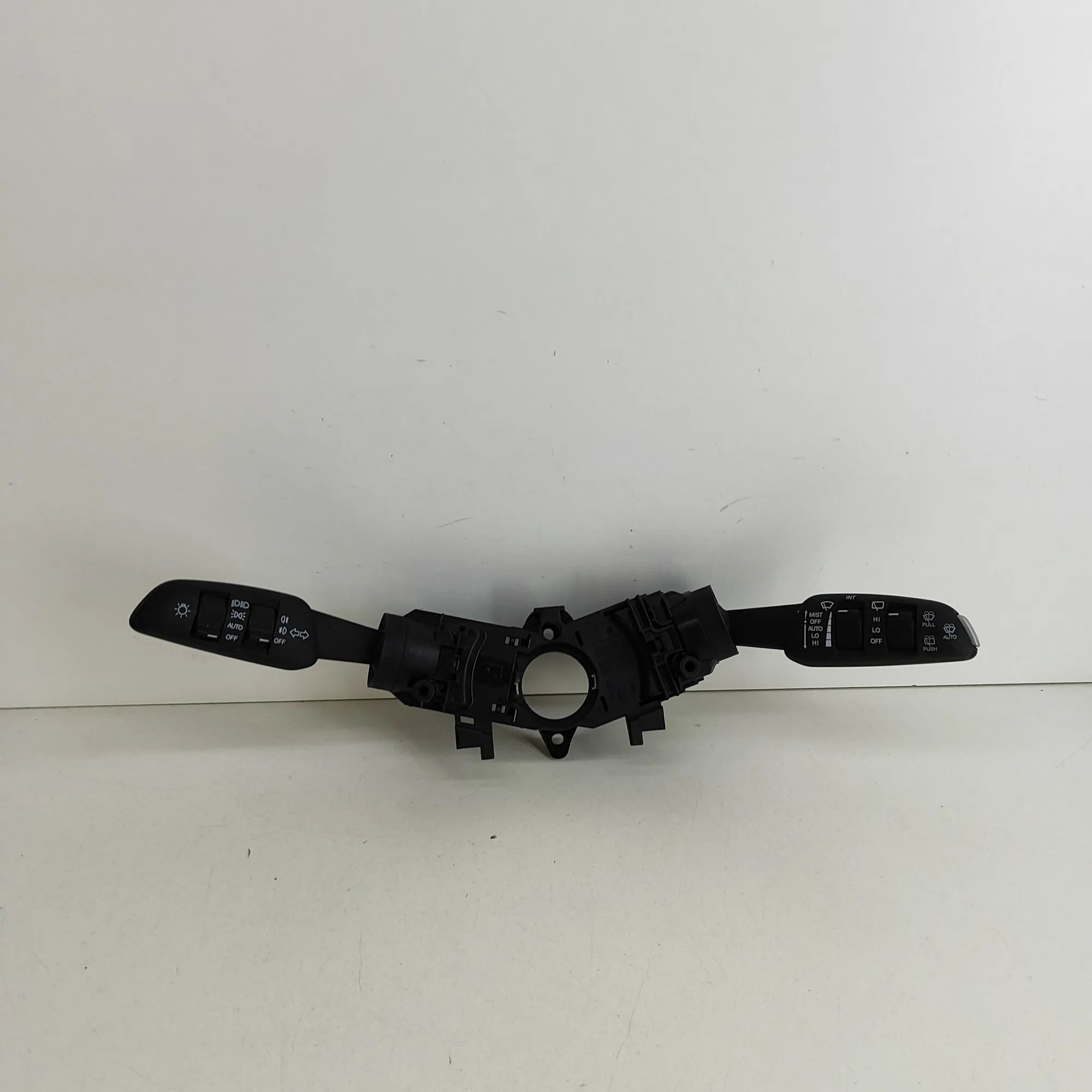 Ssangyong Korando Indicator Wiper Stalk Switch Indicator Wiper Stalk Switch — SSANGYONG KORAND...
