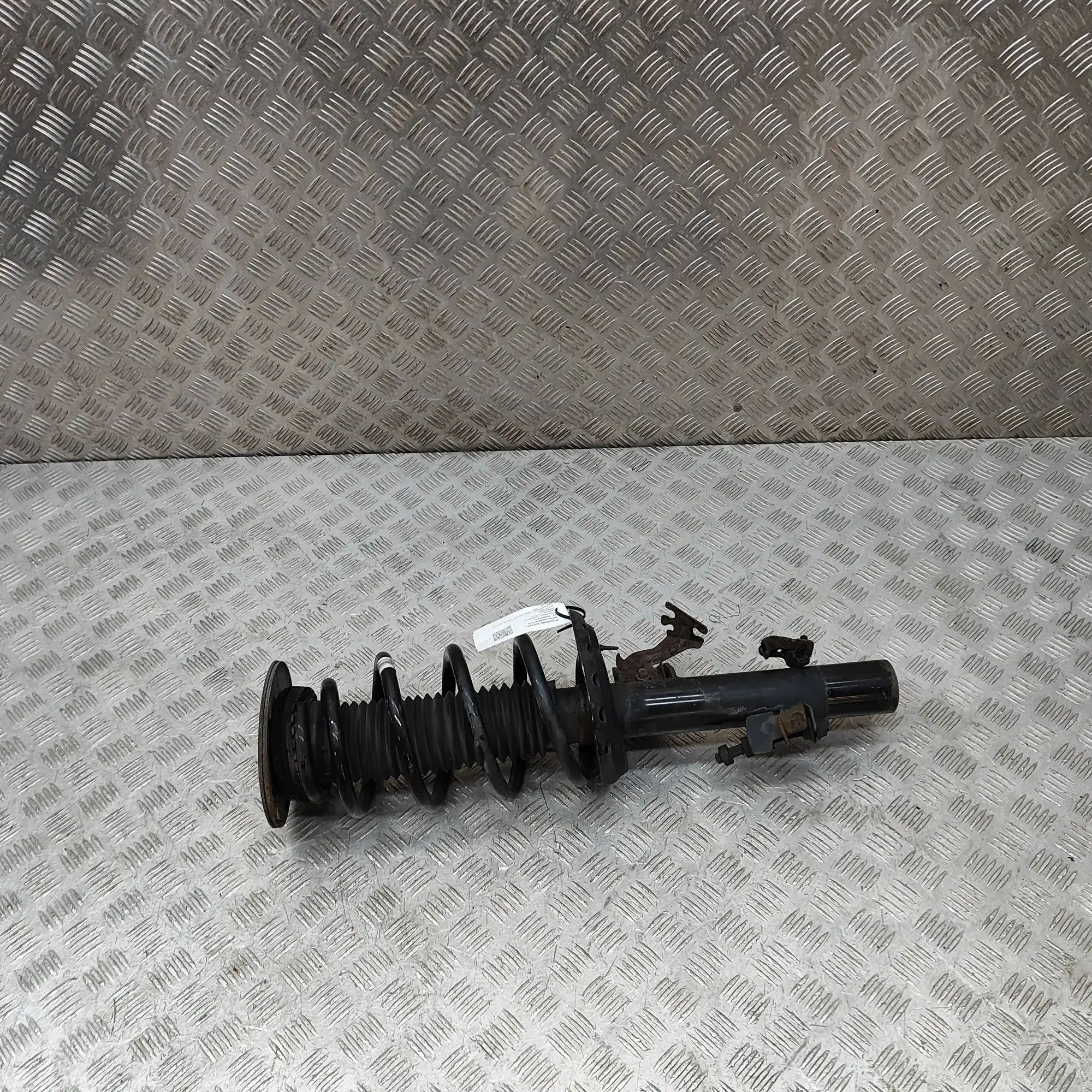 Land Rover Range Rover Evoque Shock absorber — front left Shock absorber — front left — LAND ROVER RANGE ...