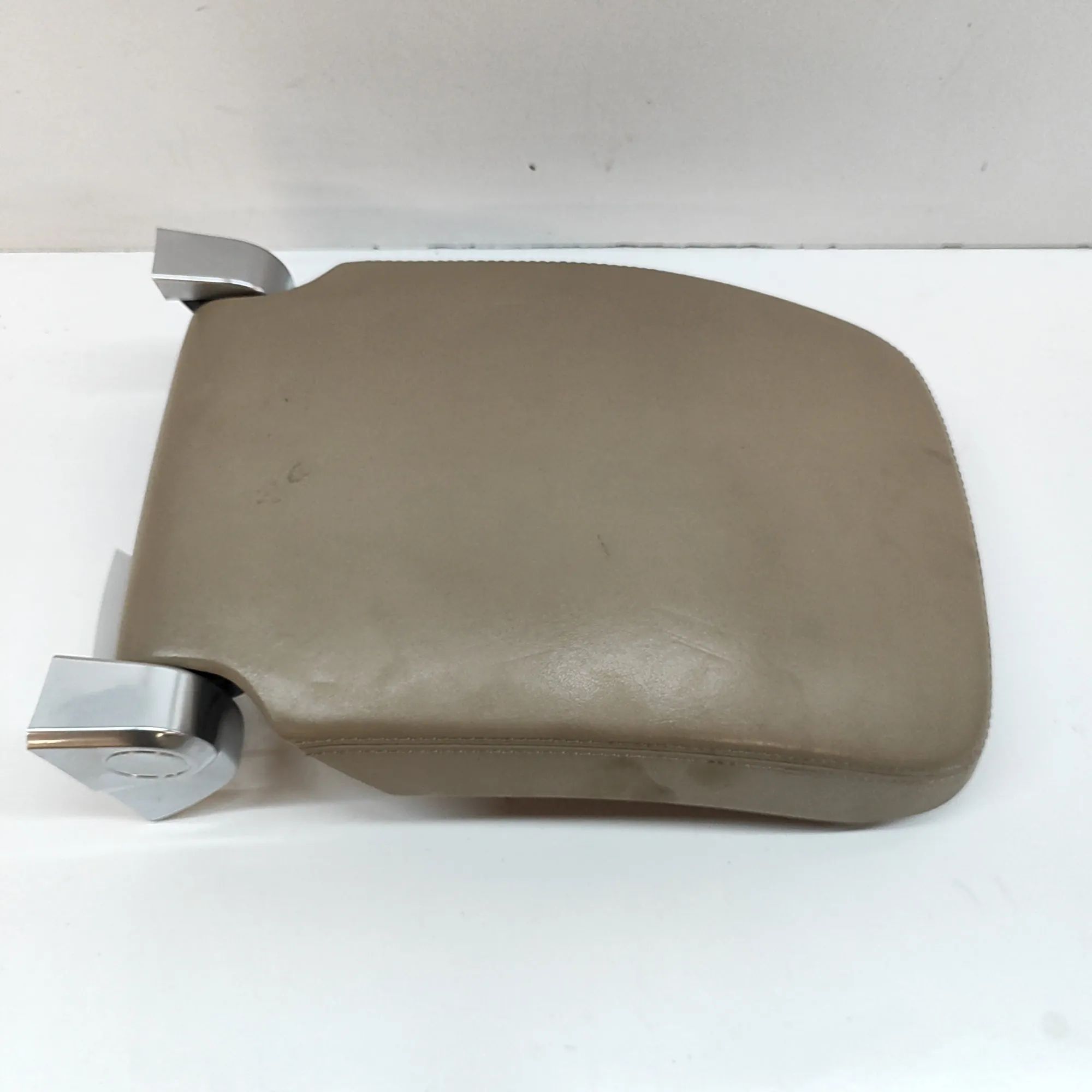 Land Rover Range Rover (L405) подлокотник Armrest — LAND ROVER RANGE ROVER (IV L405) (201...