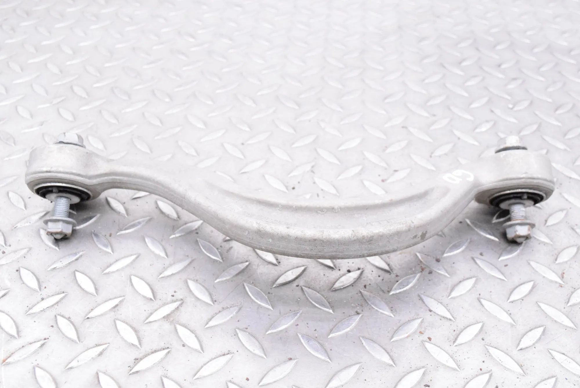 Porsche Taycan Control arm — rear right
