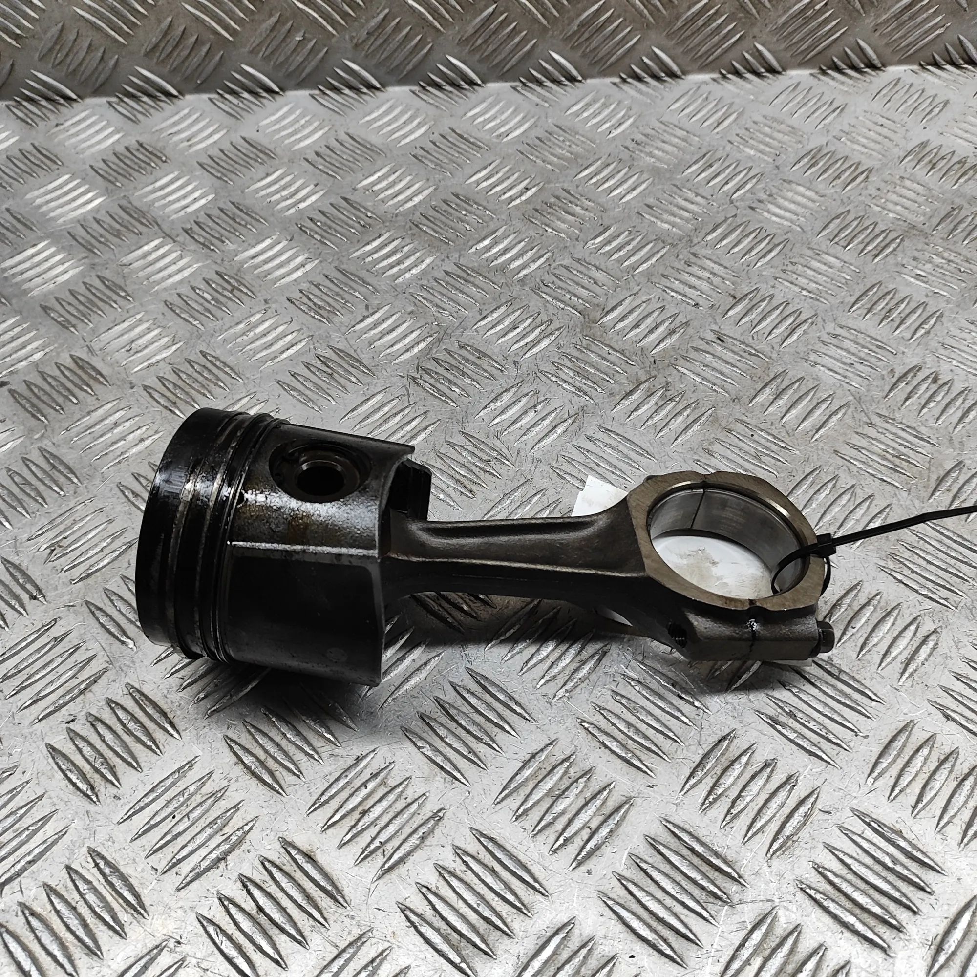 Land Rover Defender Piston Piston — LAND ROVER DEFENDER (L315) (1987-2006)...