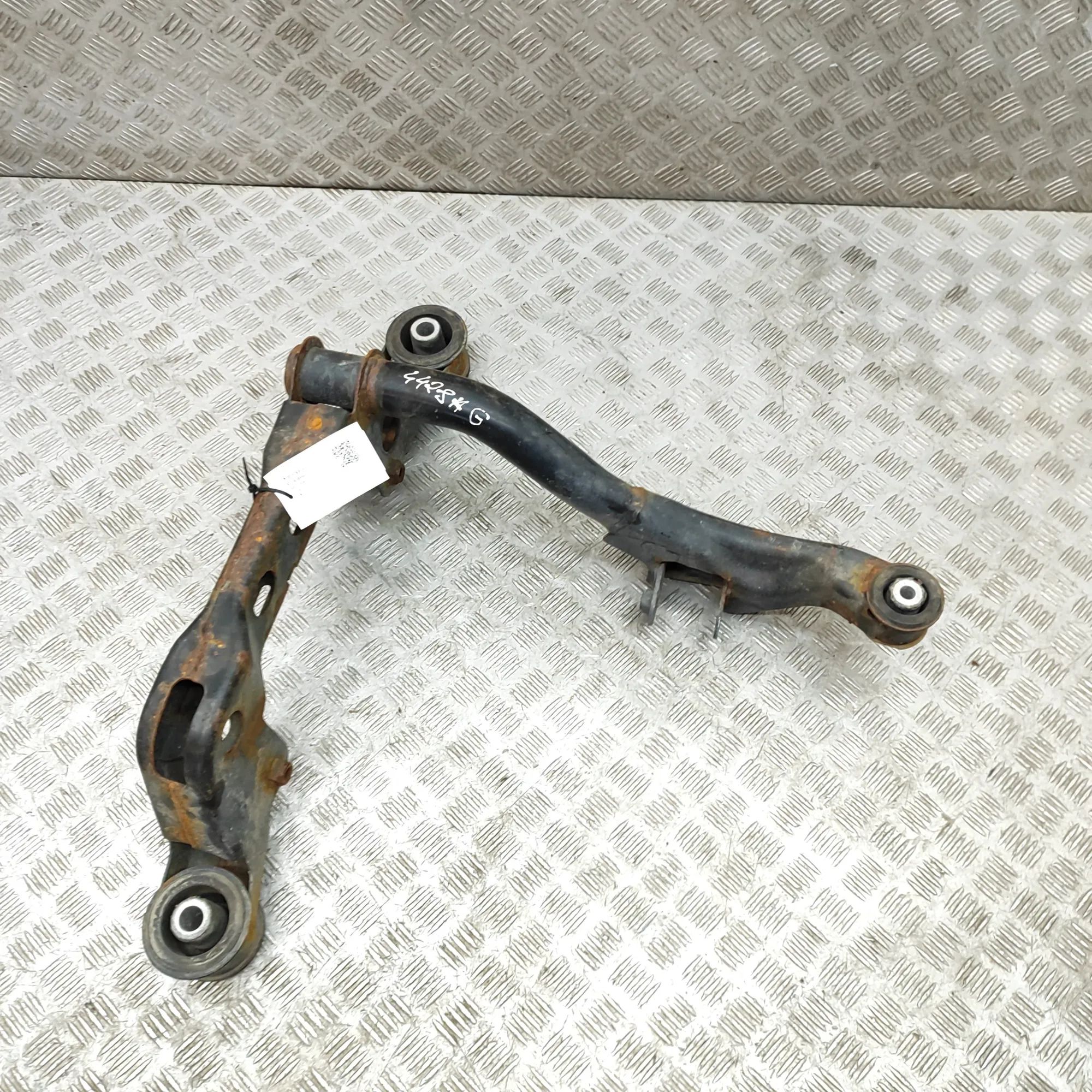Volkswagen Transporter (T6, Caravelle, Multivan) Gearbox Support Mount Bracket Gearbox Support Mount Bracket — VW TRANSPORTER ...