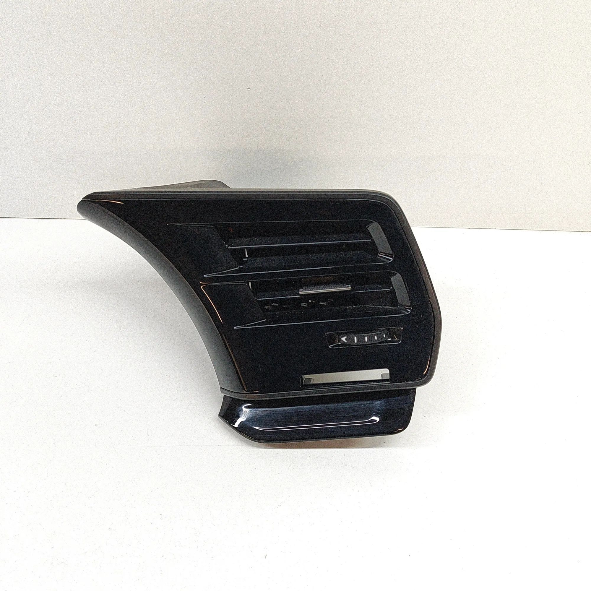 Lexus RX Dashboard Air Vents Dashboard Air Vents — LEXUS RX (_LA1_, _LH1_) (...