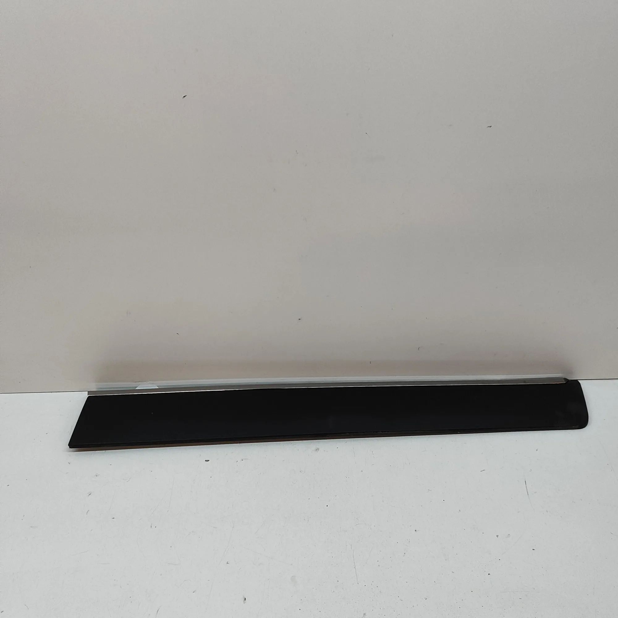 Opel Crossland X Front Right Door Lower Molding Front Right Door Lower Molding — OPEL CROSSLAND...
