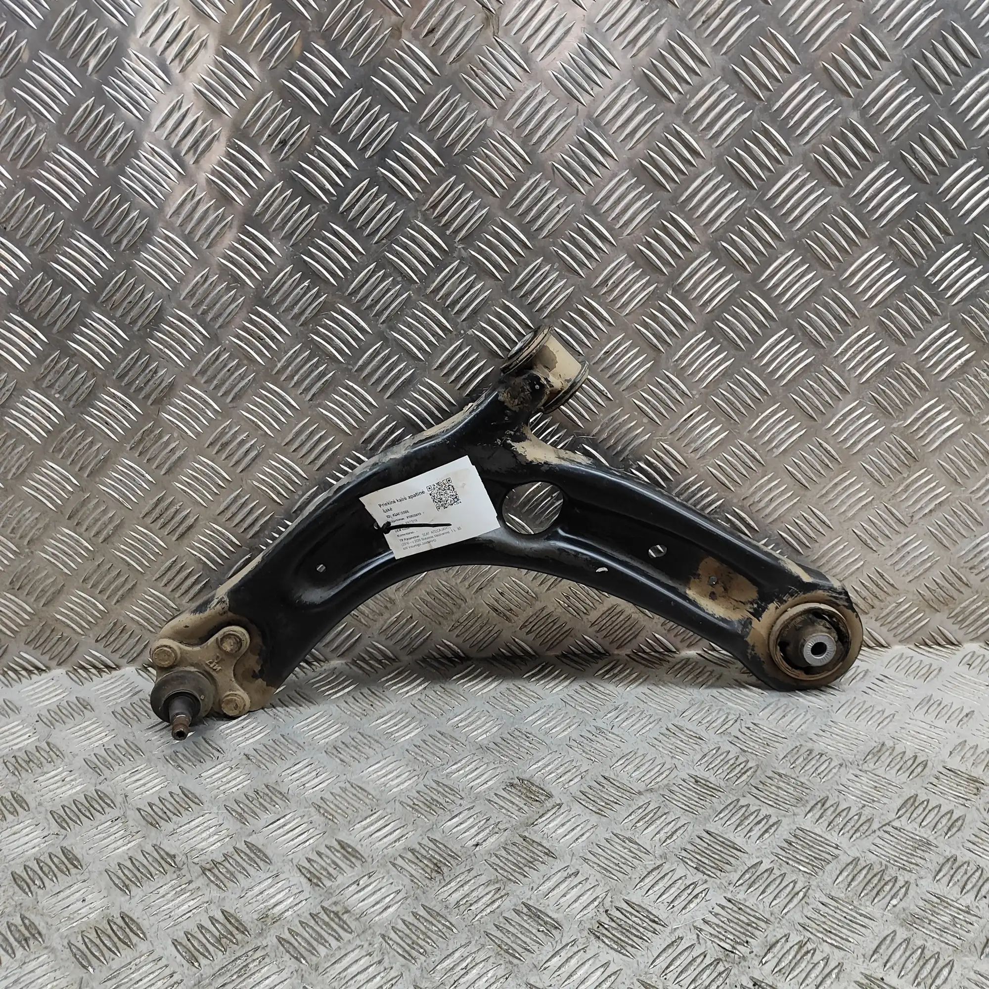 Seat Ateca Front Left Lower Control Arm Front Left Lower Control Arm — SEAT ATECA (KH7)...