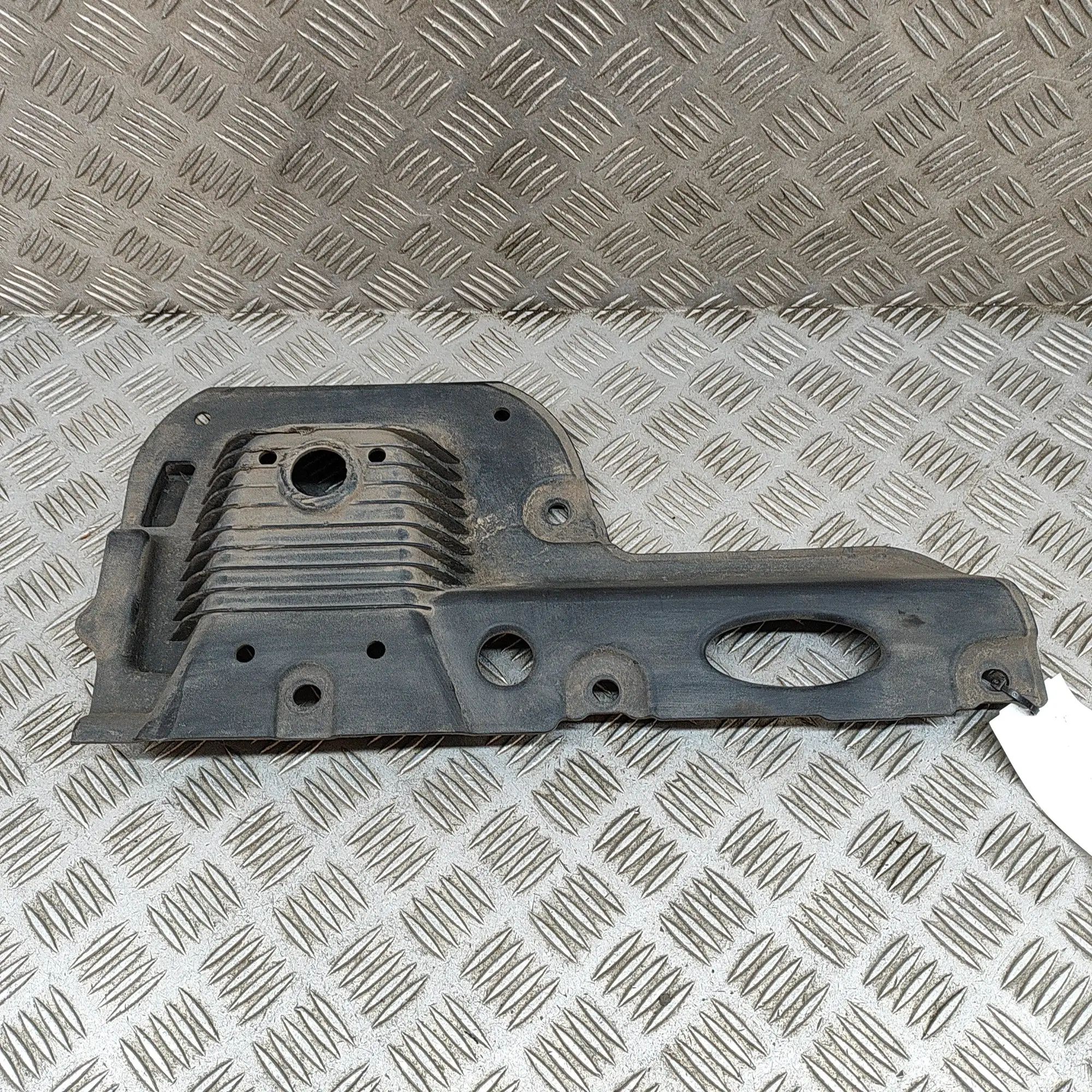 Ssangyong Korando Underbody cover — rear left Underbody cover — rear left — SSANGYONG KORANDO...