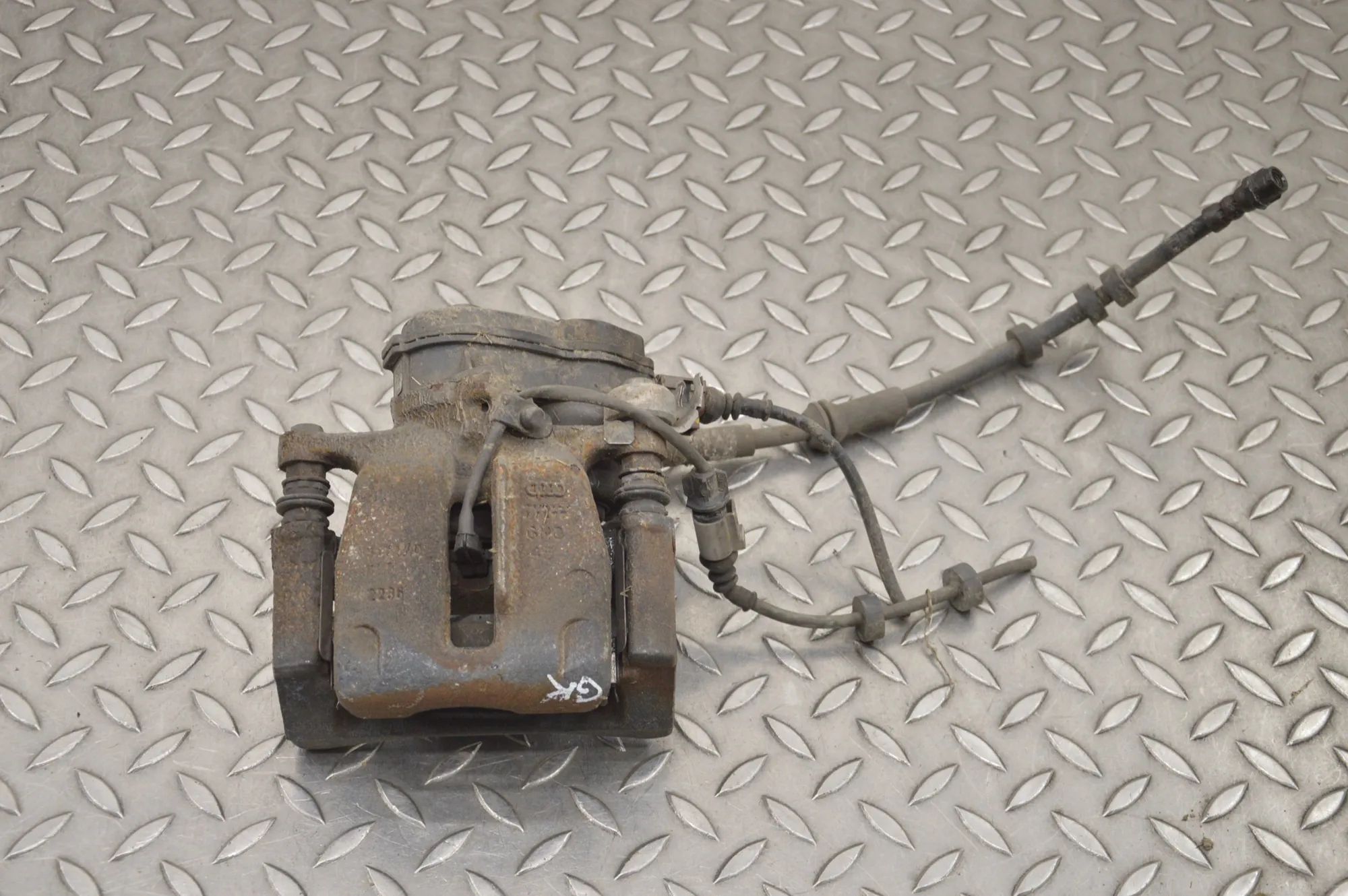 Audi A7 (4G) Brake caliper — rear left Brake caliper — rear left — AUDI A7 (Sportback ...