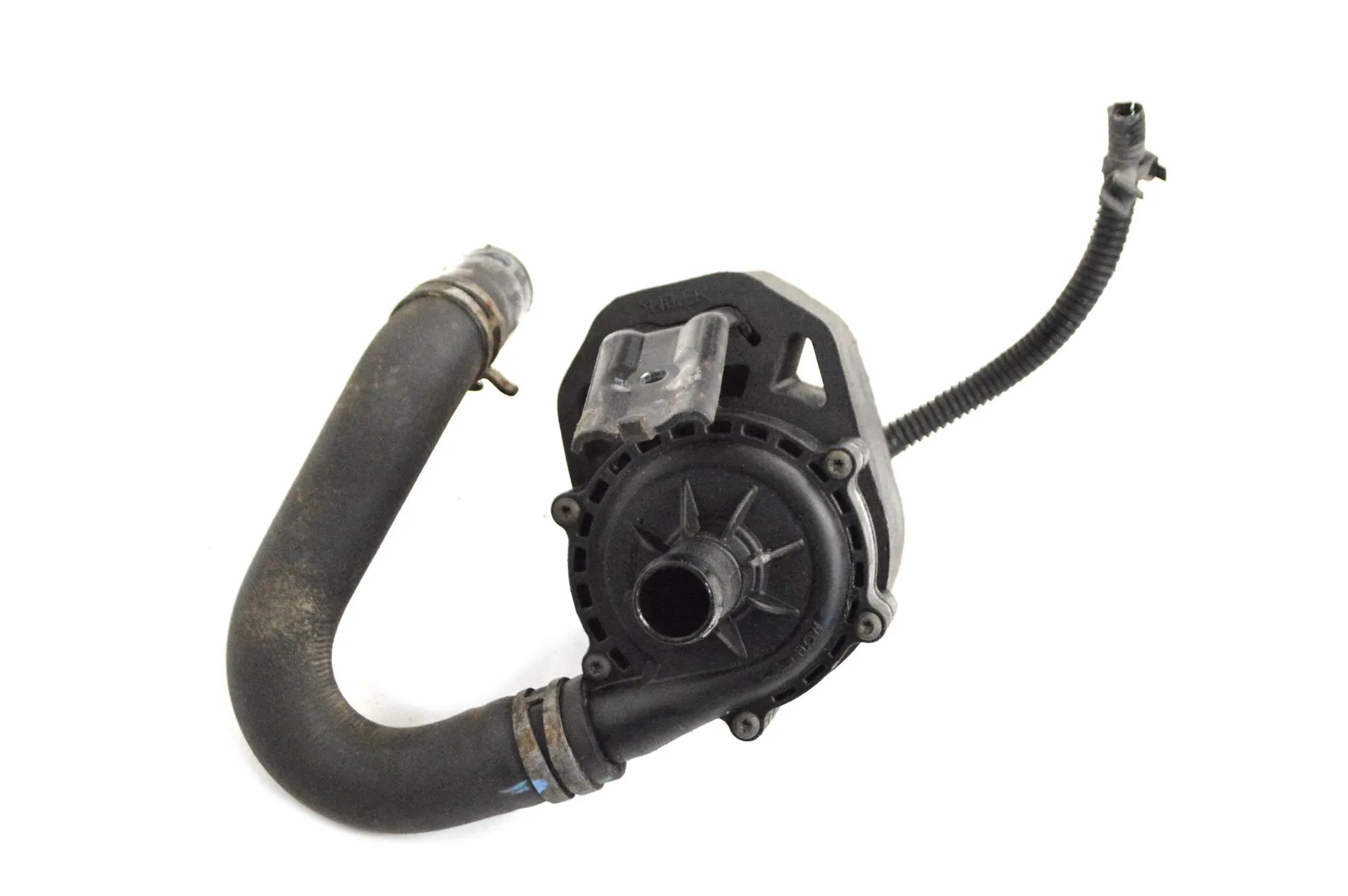 Tesla Model S Auxiliary Water Pump