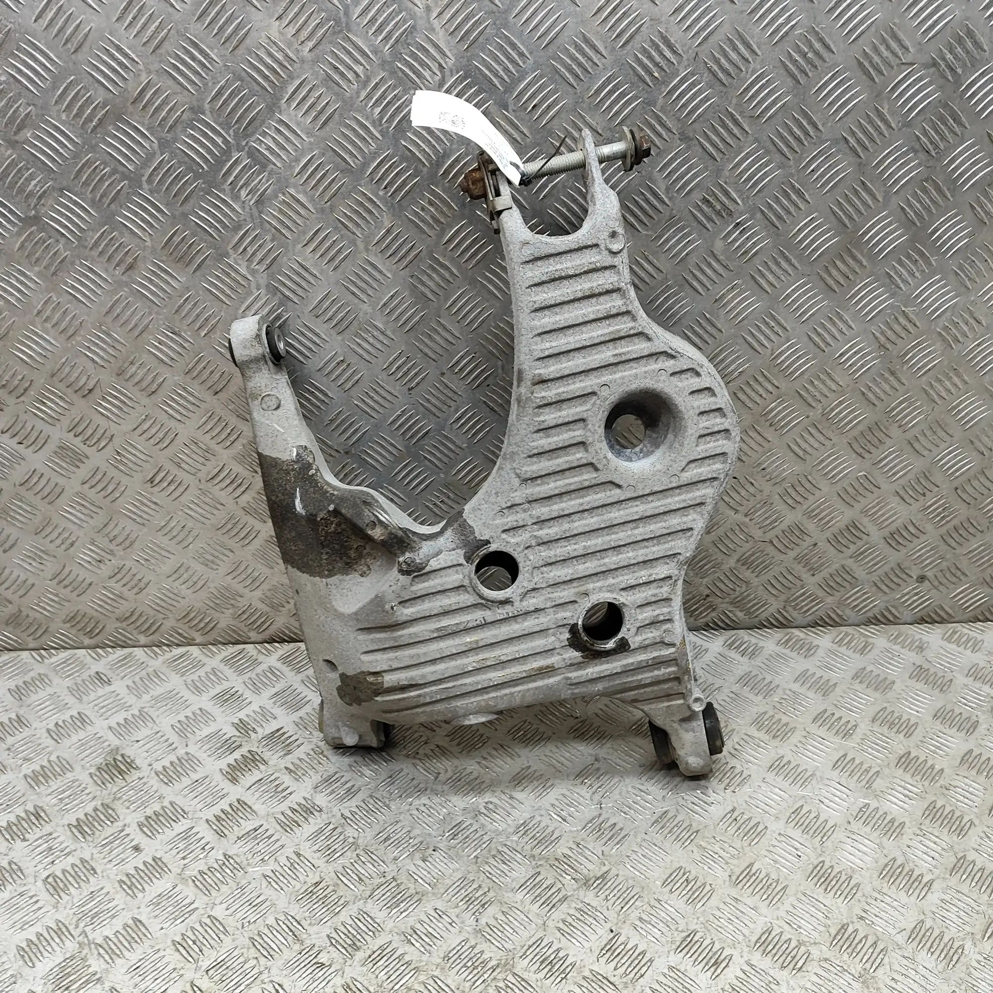 Land Rover Range Rover Sport (L494) Rear Left Lower Control Arm Rear Left Lower Control Arm — LAND ROVER RANGE ...