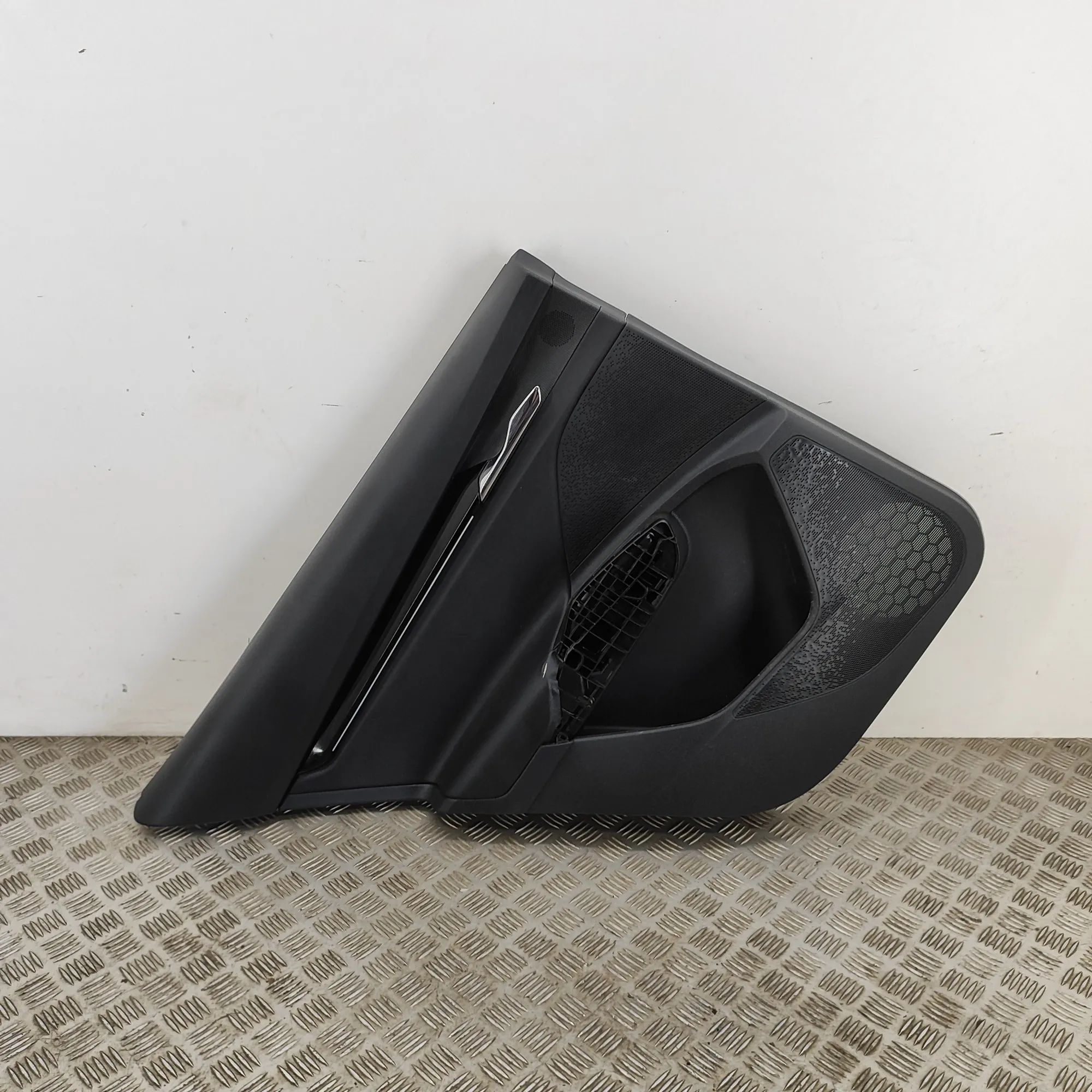 Skoda Enyaq Rear Left Door Panel Rear Left Door Panel — SKODA ENYAQ (iV SUV 5AC,...