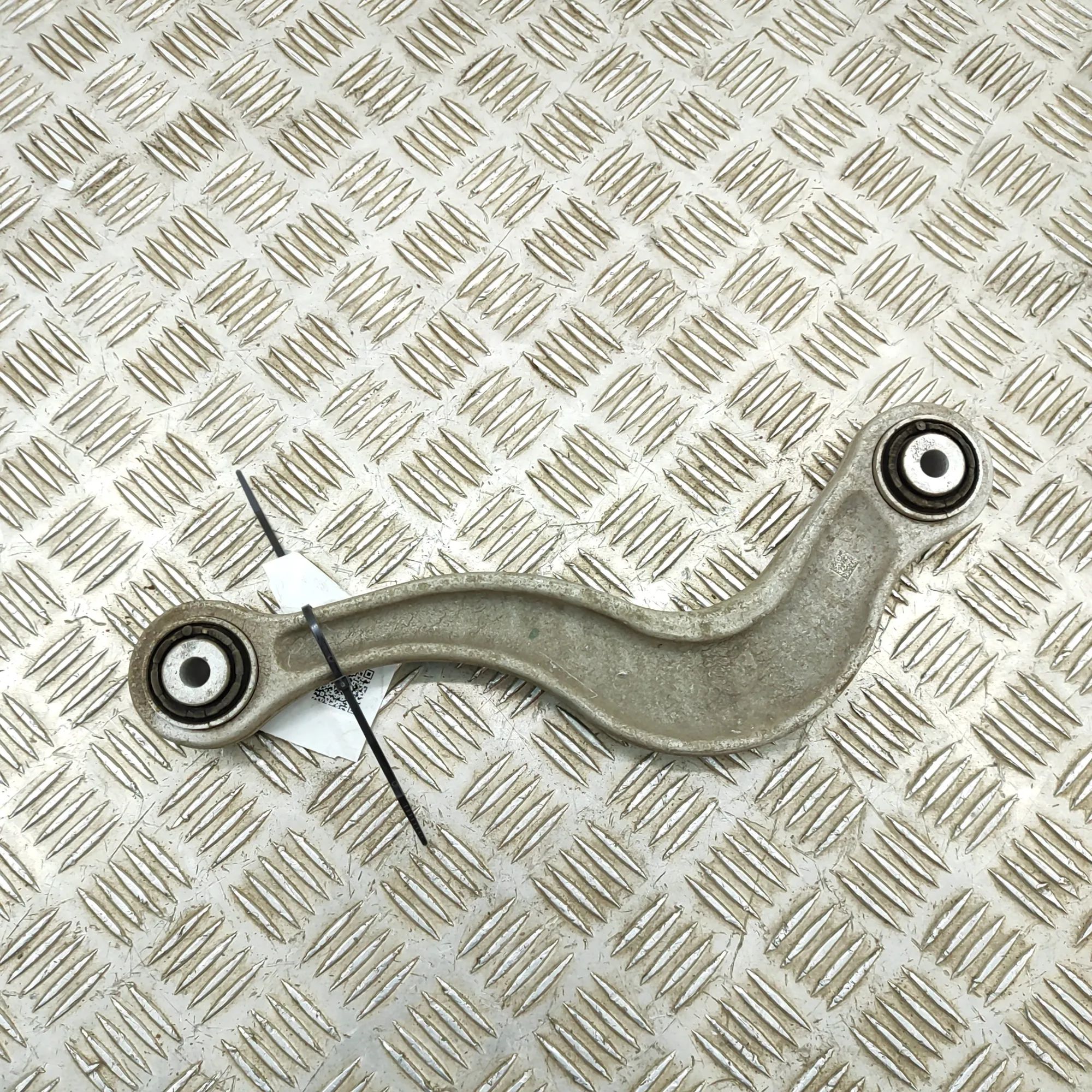 Porsche Taycan Control arm — rear left