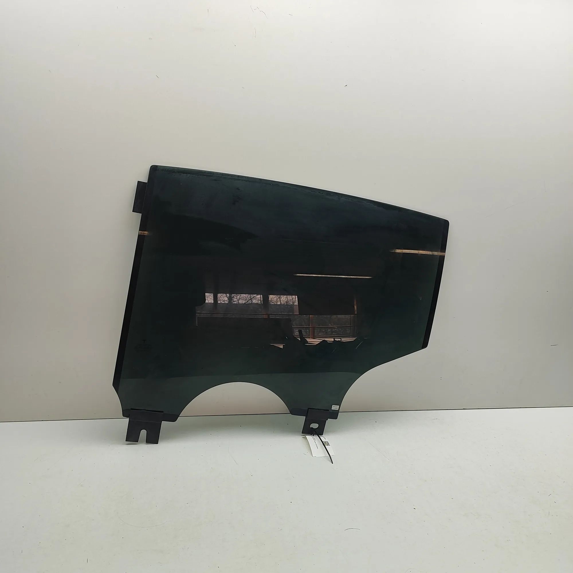 Tesla Model X Rear Left Door Window Rear Left Door Window — TESLA MODEL X (2013-......