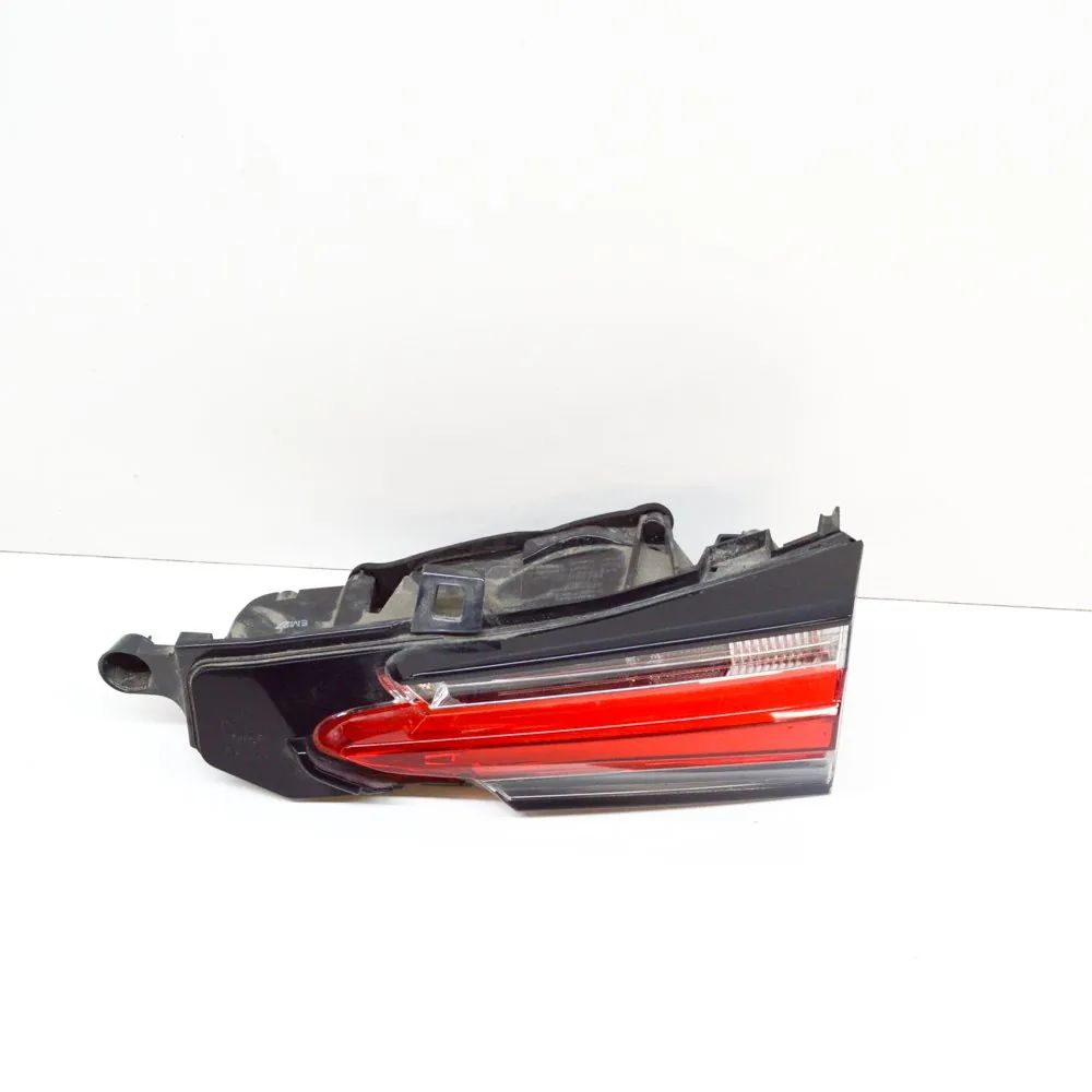 Lexus NX Right Side Tailgate Tail Light Right Side Tailgate Tail Light — LEXUS NX (_Z1_...