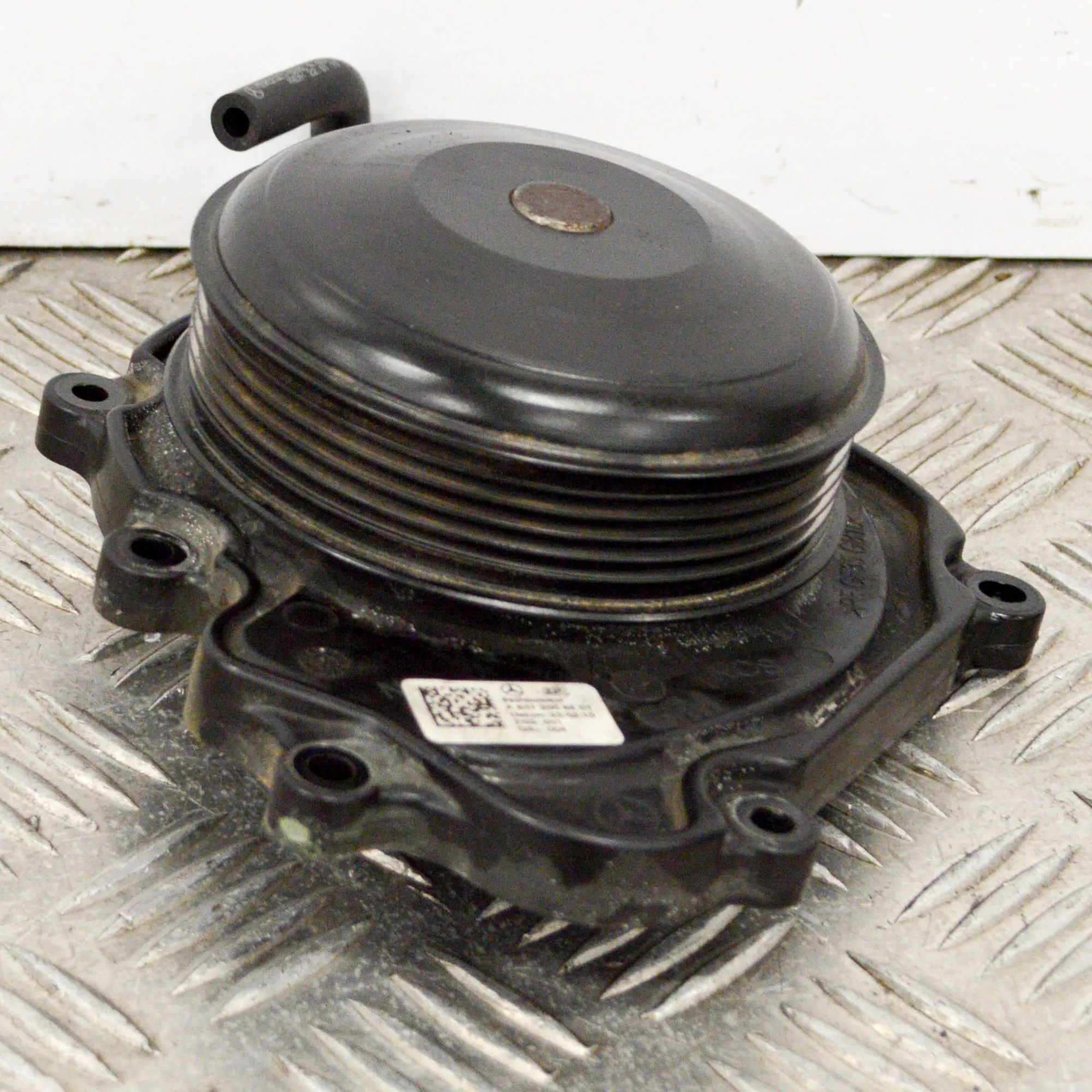 Mercedes-Benz SLK (R172) водяной насос Water pump — MERCEDES BENZ SLK (R172) (2011-......